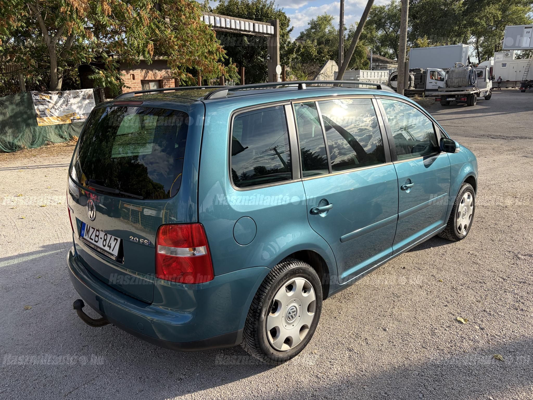 VOLKSWAGEN TOURAN 2004/5 - 1