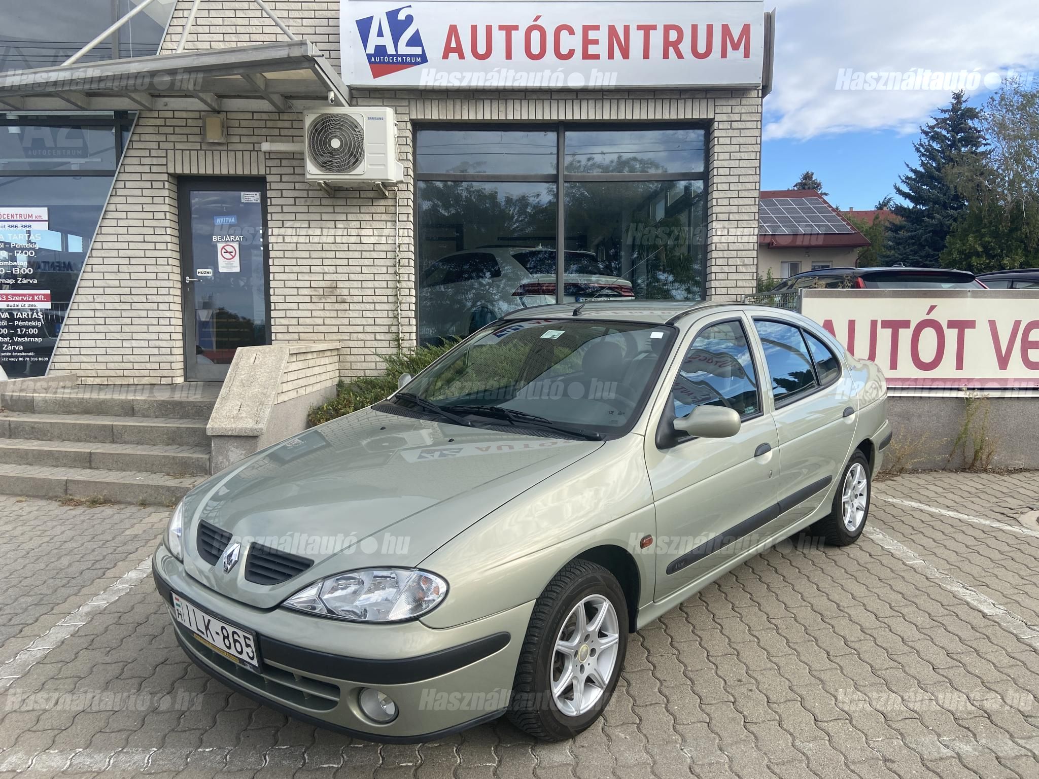 RENAULT MEGANE 2003/4 - 1