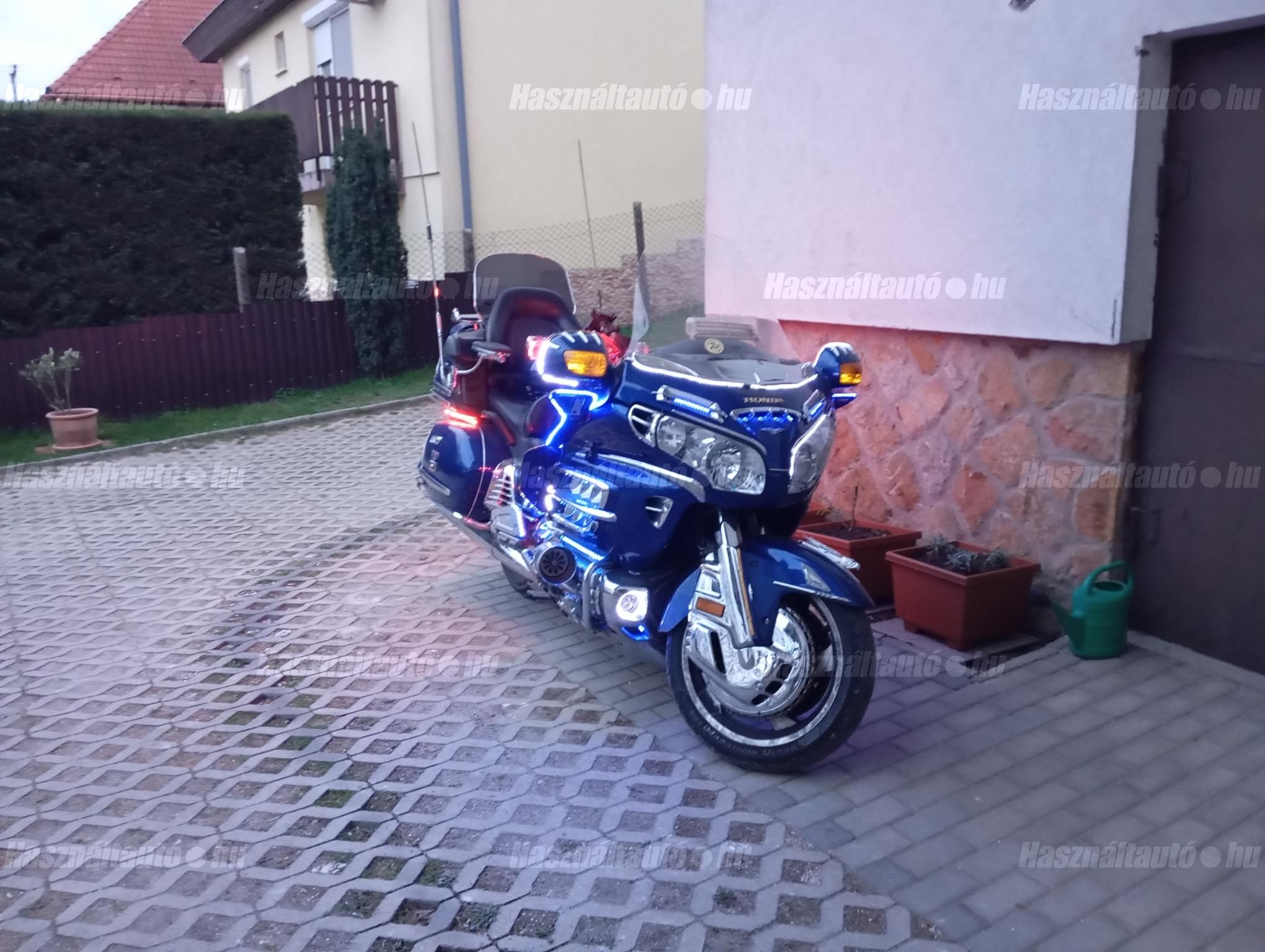 HONDA GL 1800 (GOLD WING) 2002/7 - 1