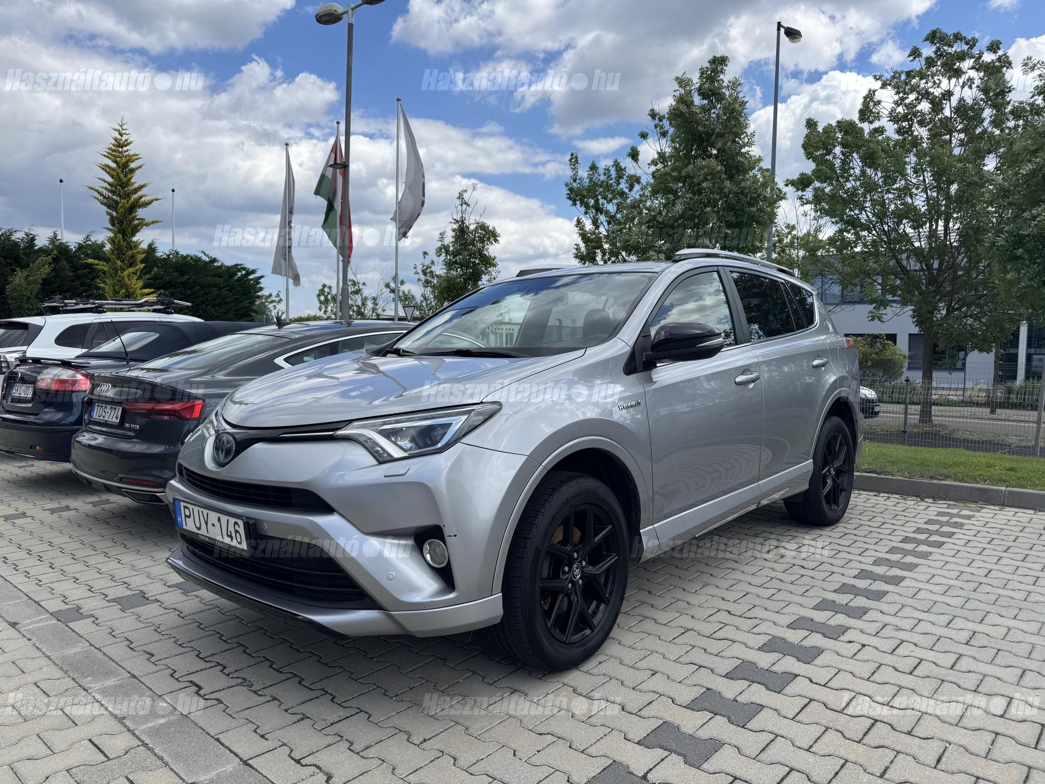 TOYOTA RAV 4 2017 - 1