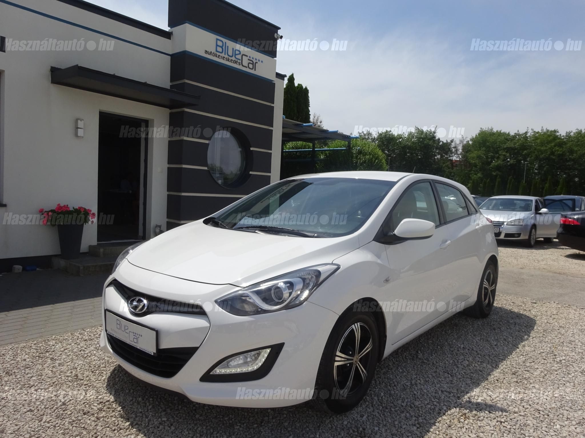 HYUNDAI I30 2012/4 - 1