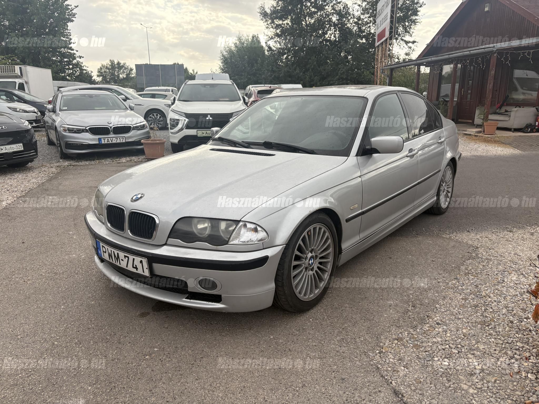 BMW 325 2001/4 - 1