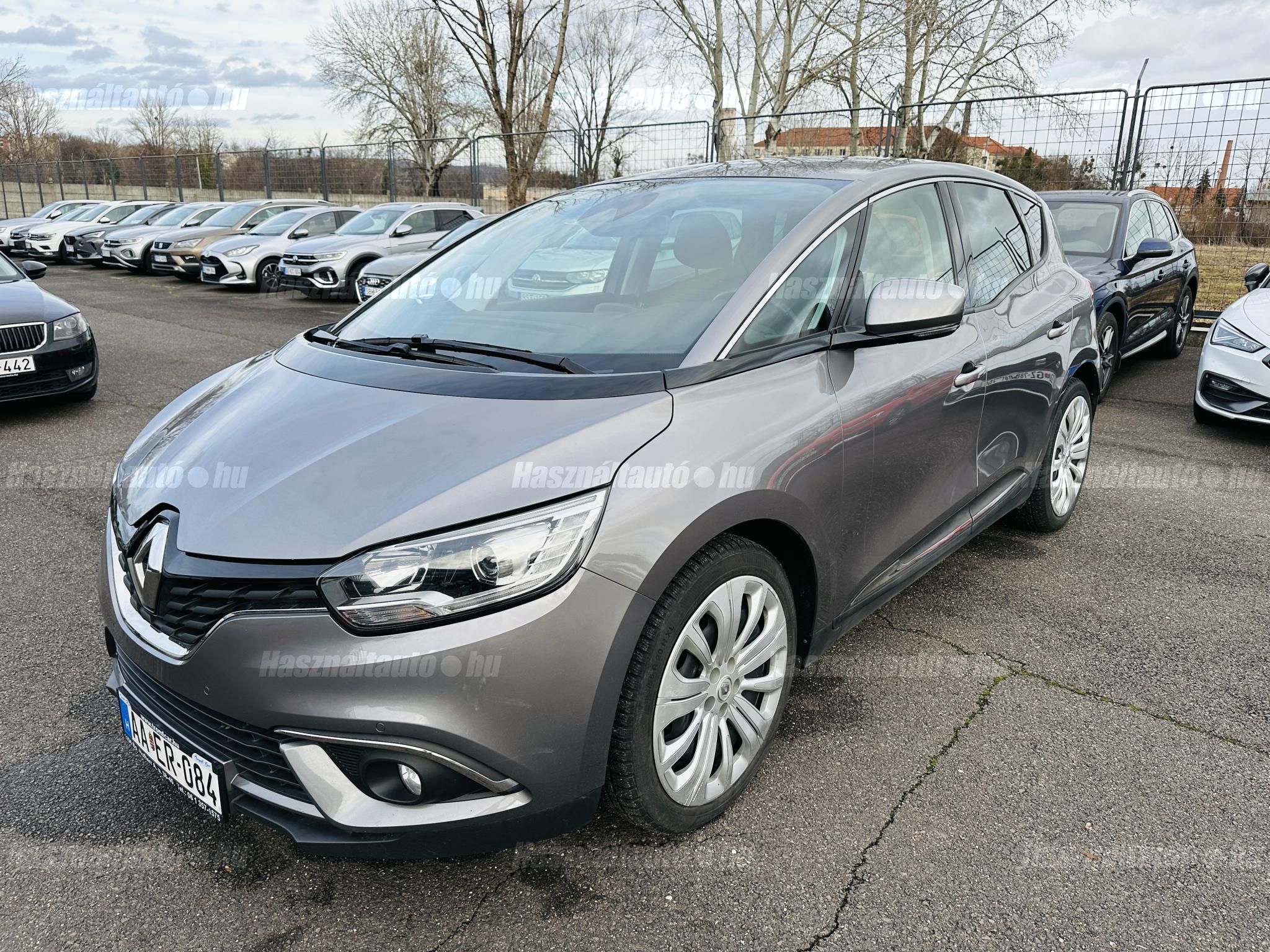 RENAULT SCENIC 2018/7 - 1