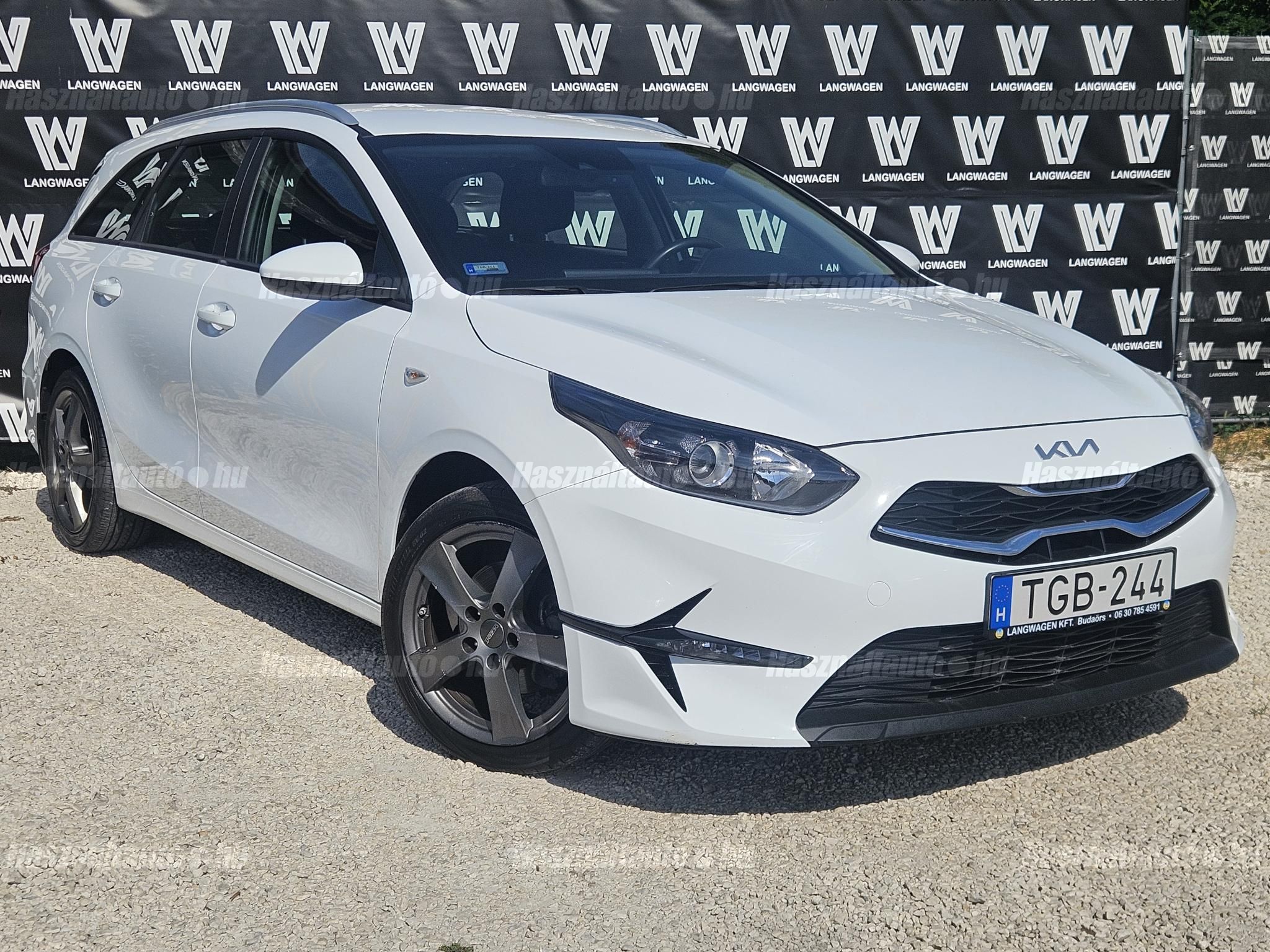 KIA CEE'D 2022/5 - 1