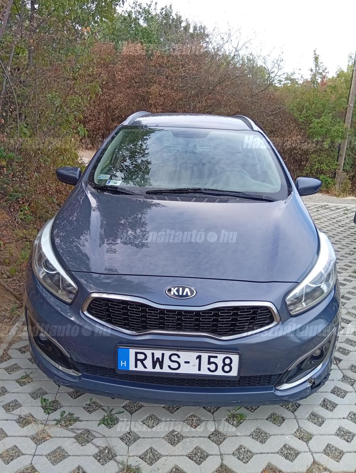 KIA CEE'D 2015/12 - 1