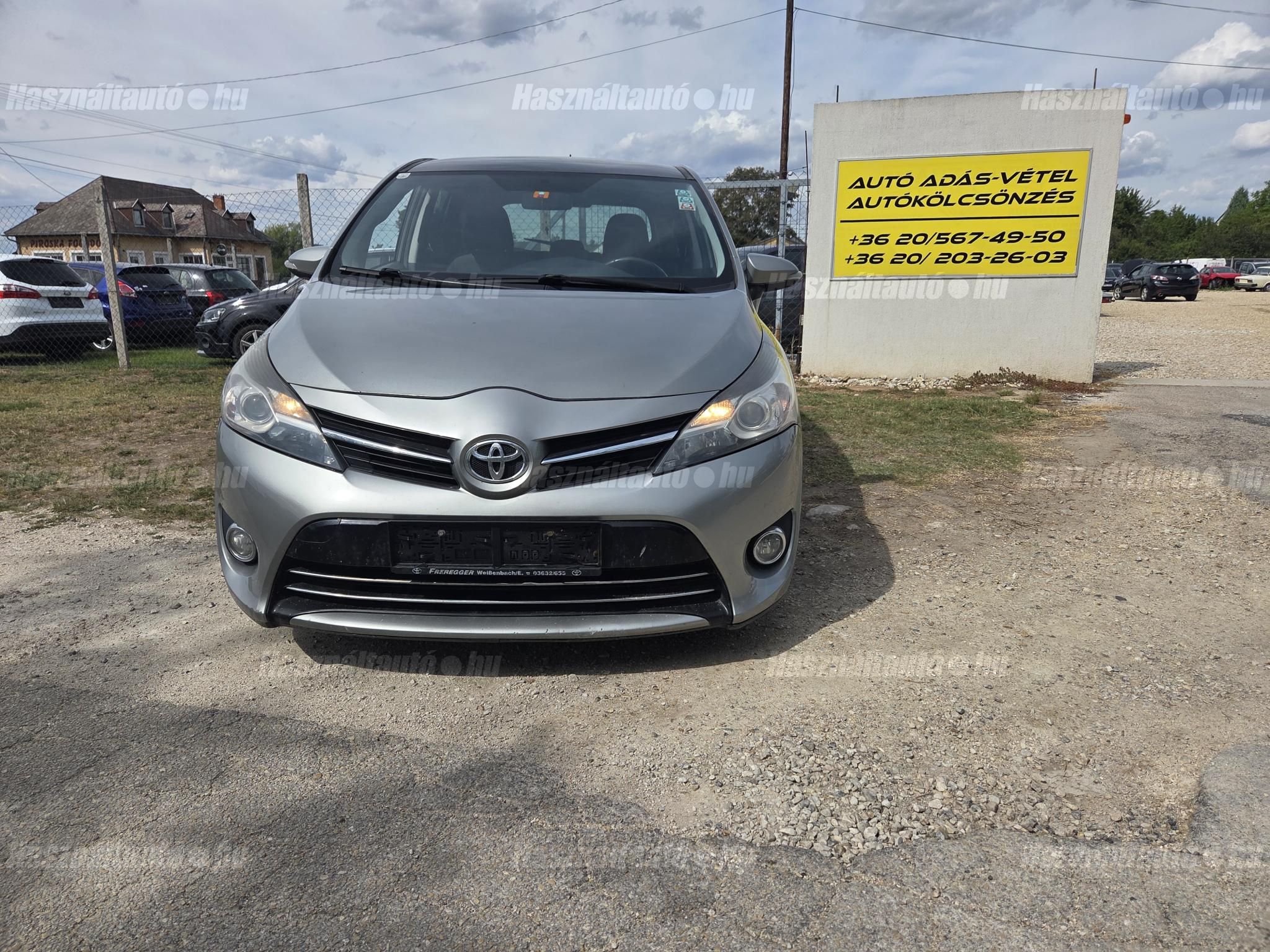 TOYOTA VERSO 2013/12 - 1