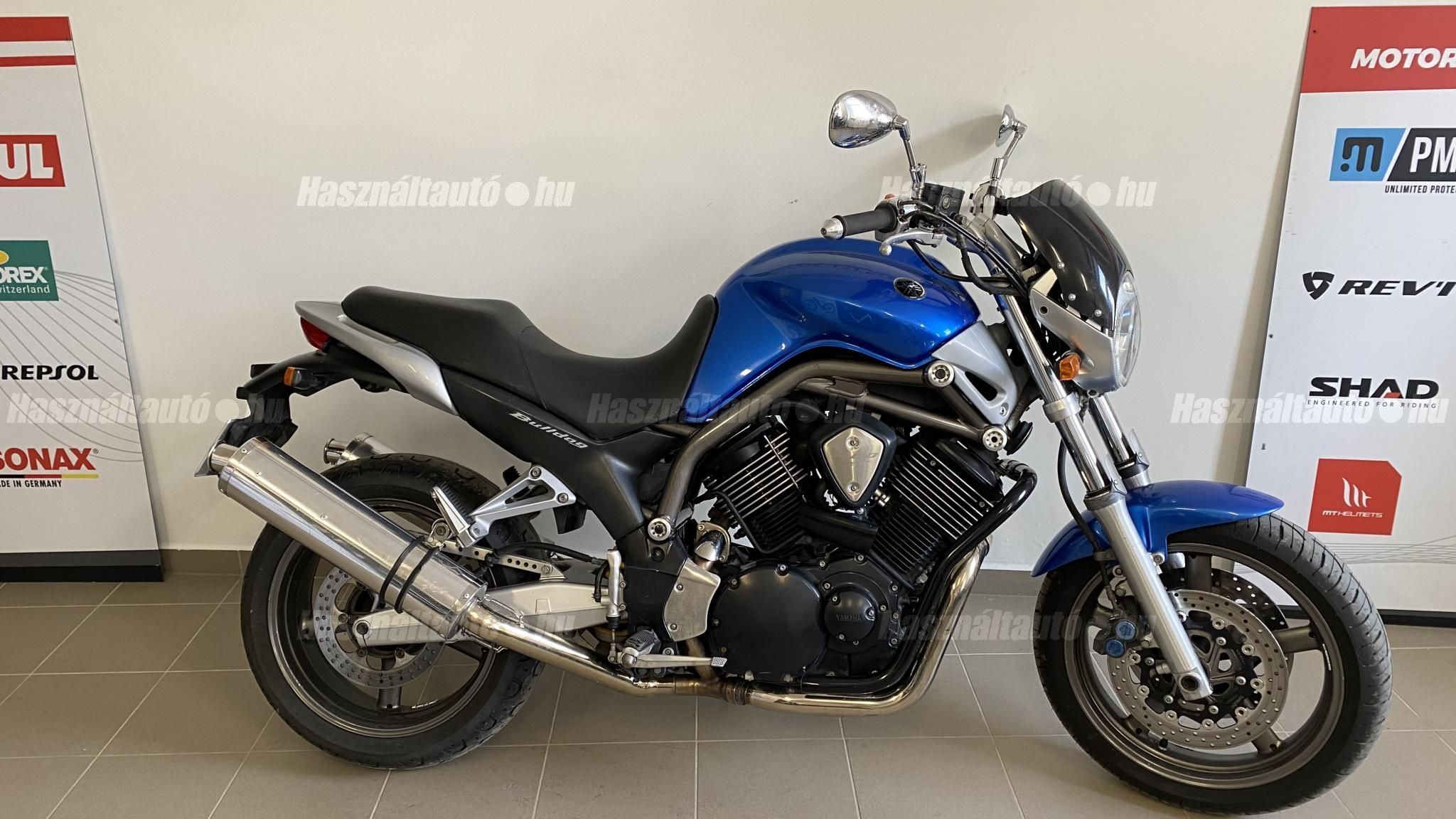 YAMAHA BT 1100 2002/5 - 1