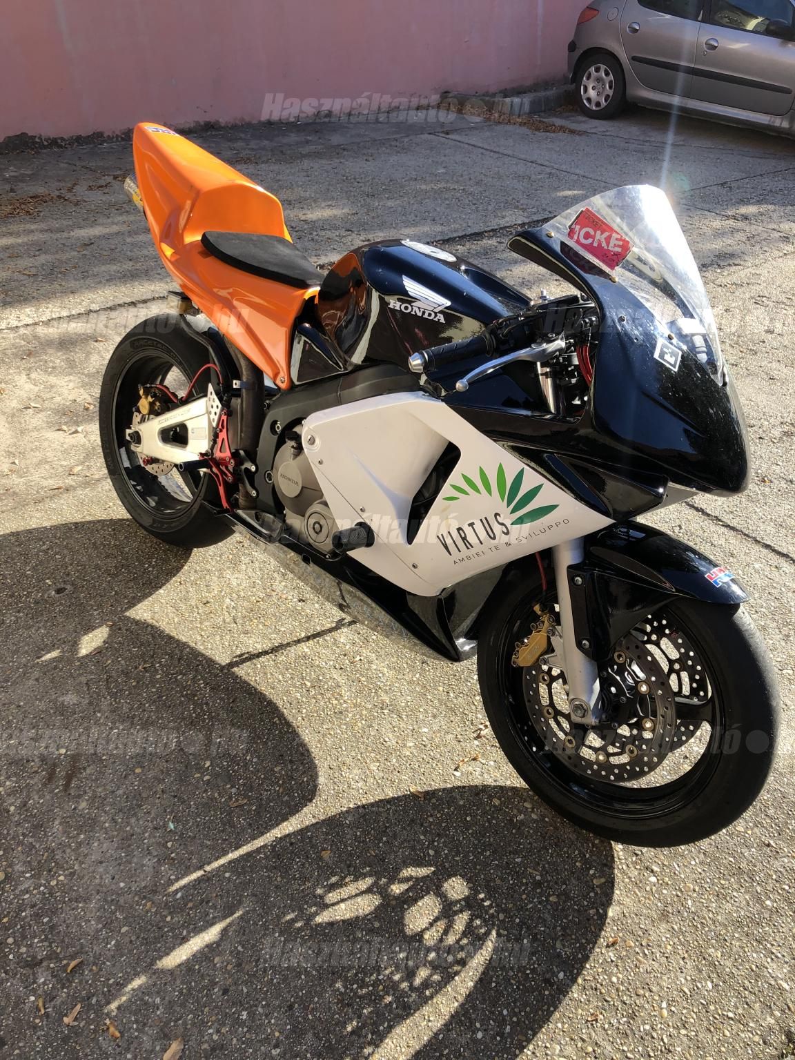 HONDA CBR 600 RR 2003/9 - 1