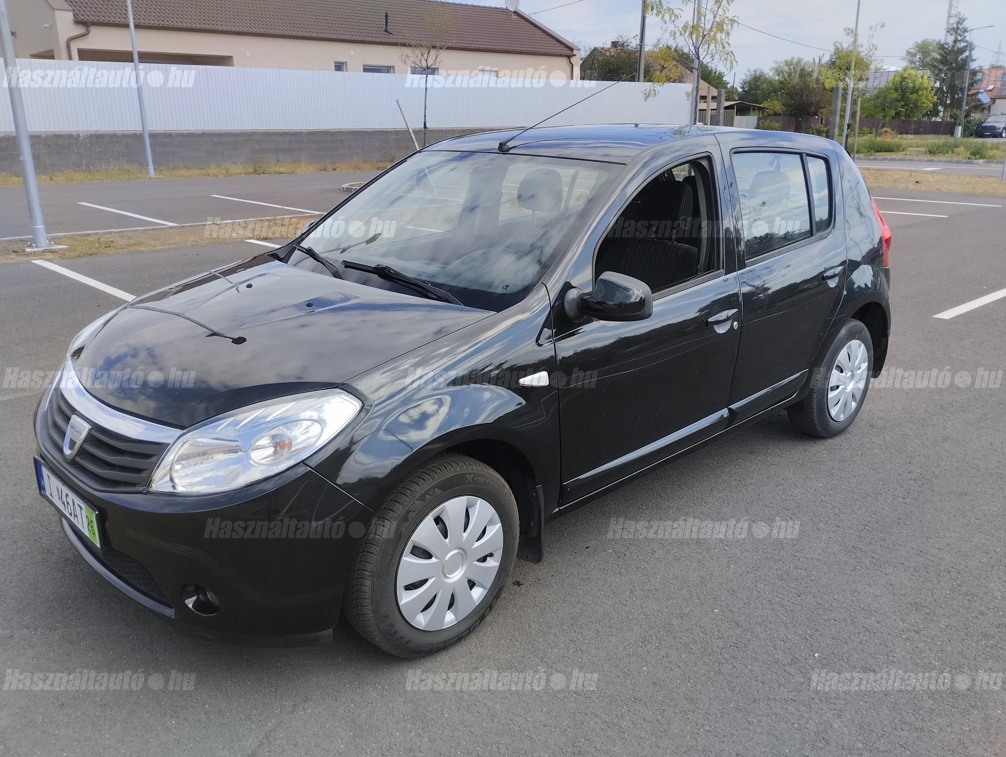 DACIA SANDERO 2012 - 1