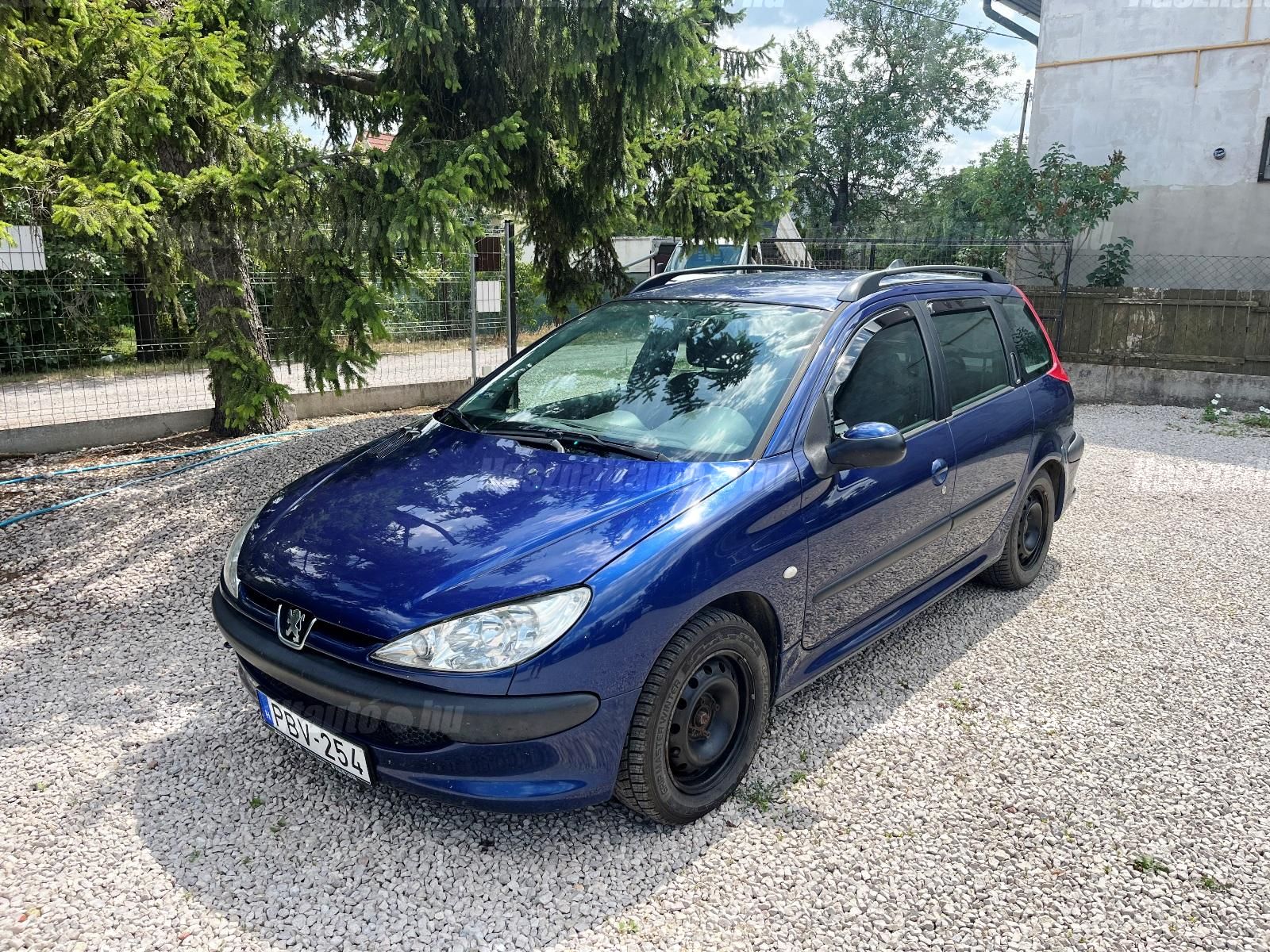 PEUGEOT 206 2004/5 - 1