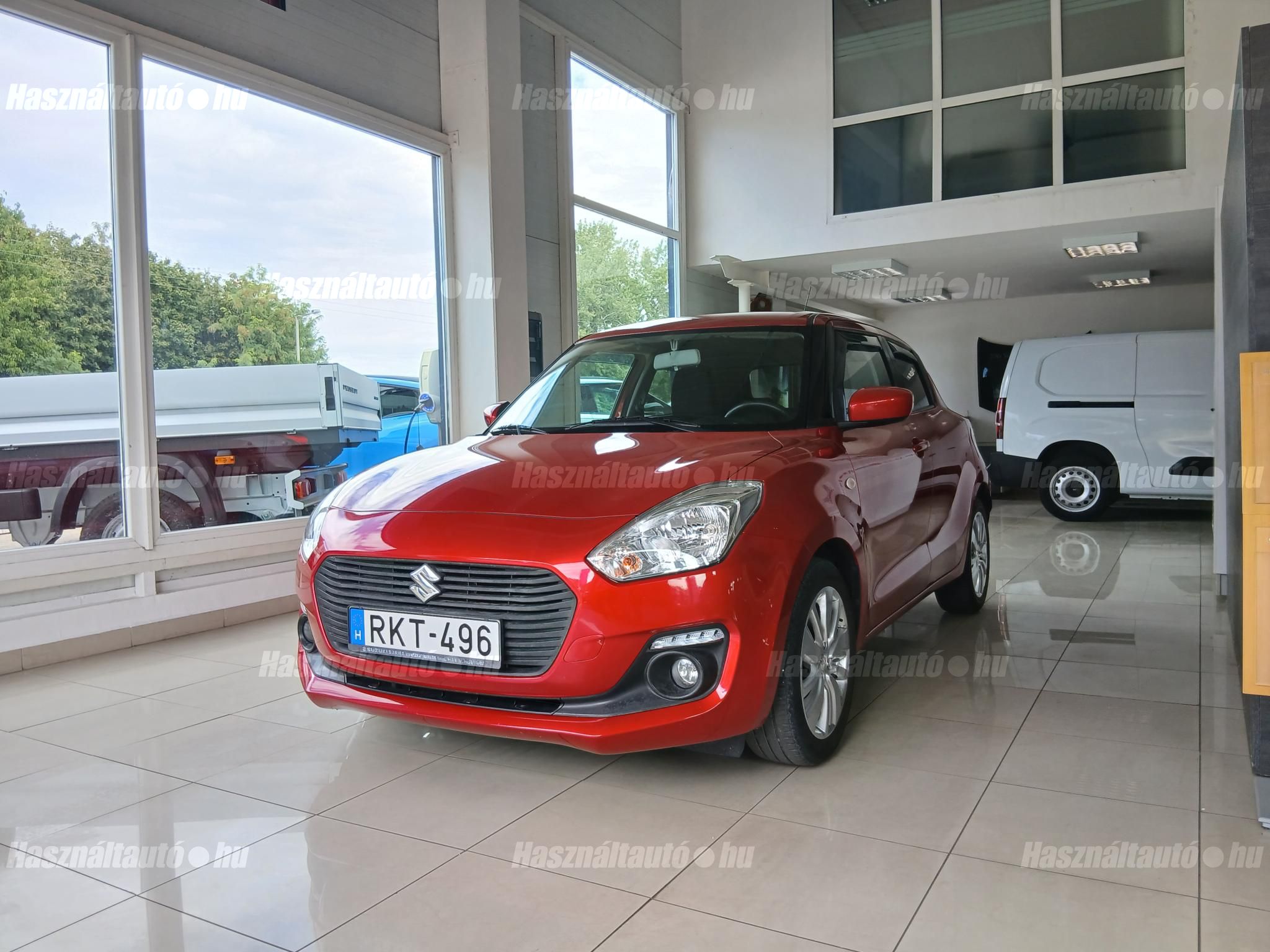 SUZUKI SWIFT 2018/12 - 1