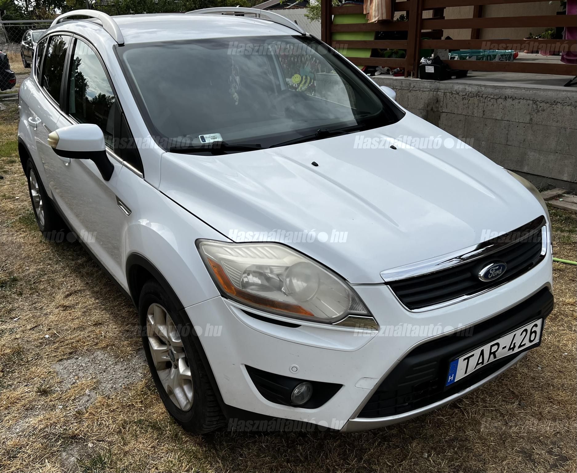 FORD KUGA 2011 - 1