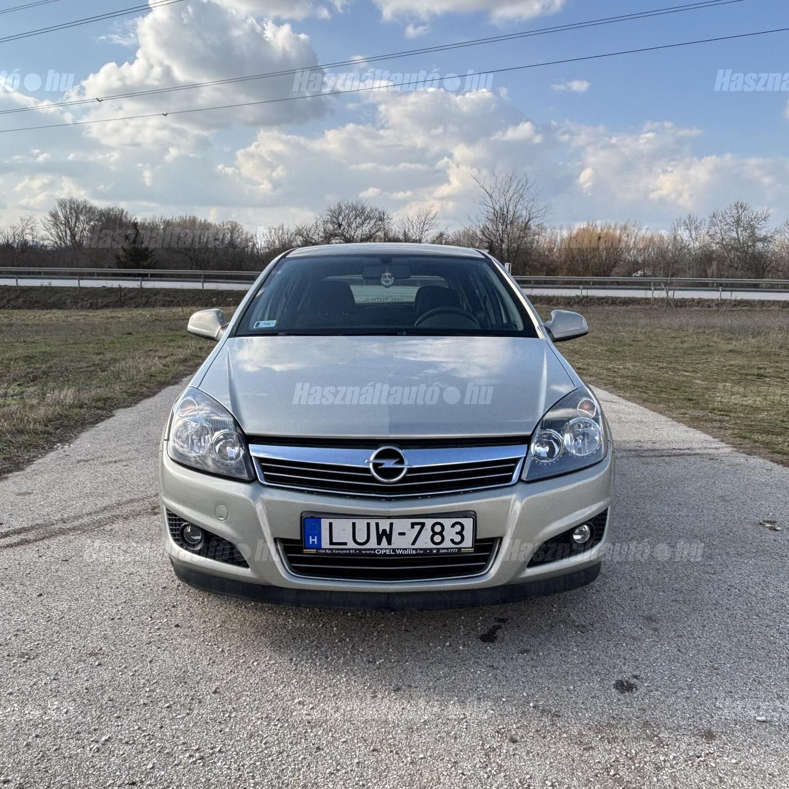 OPEL ASTRA H 2010/1 - 1
