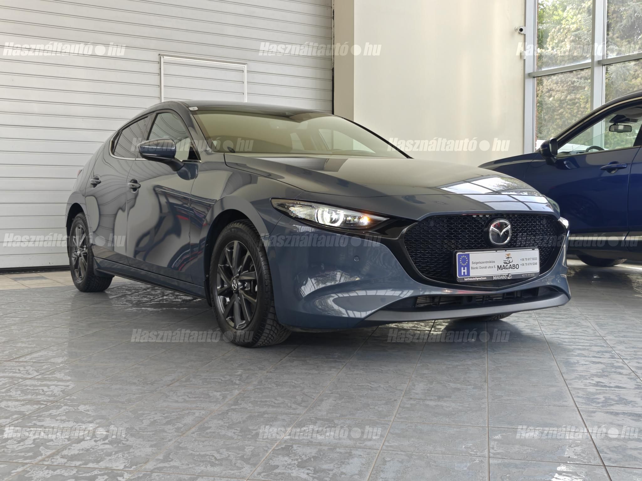 MAZDA 3 2021/12 - 1