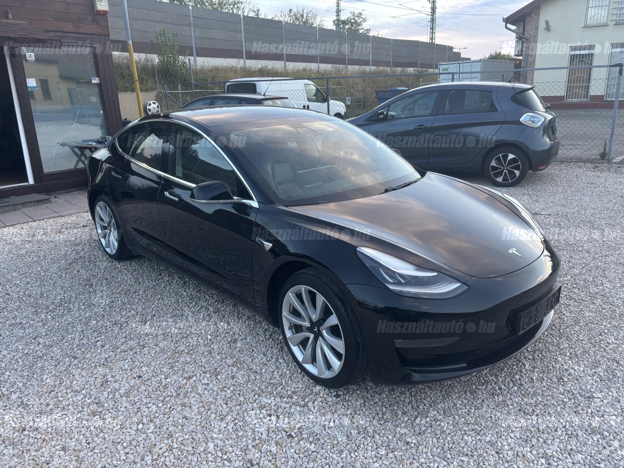 TESLA MODEL 3 2019/9 - 1
