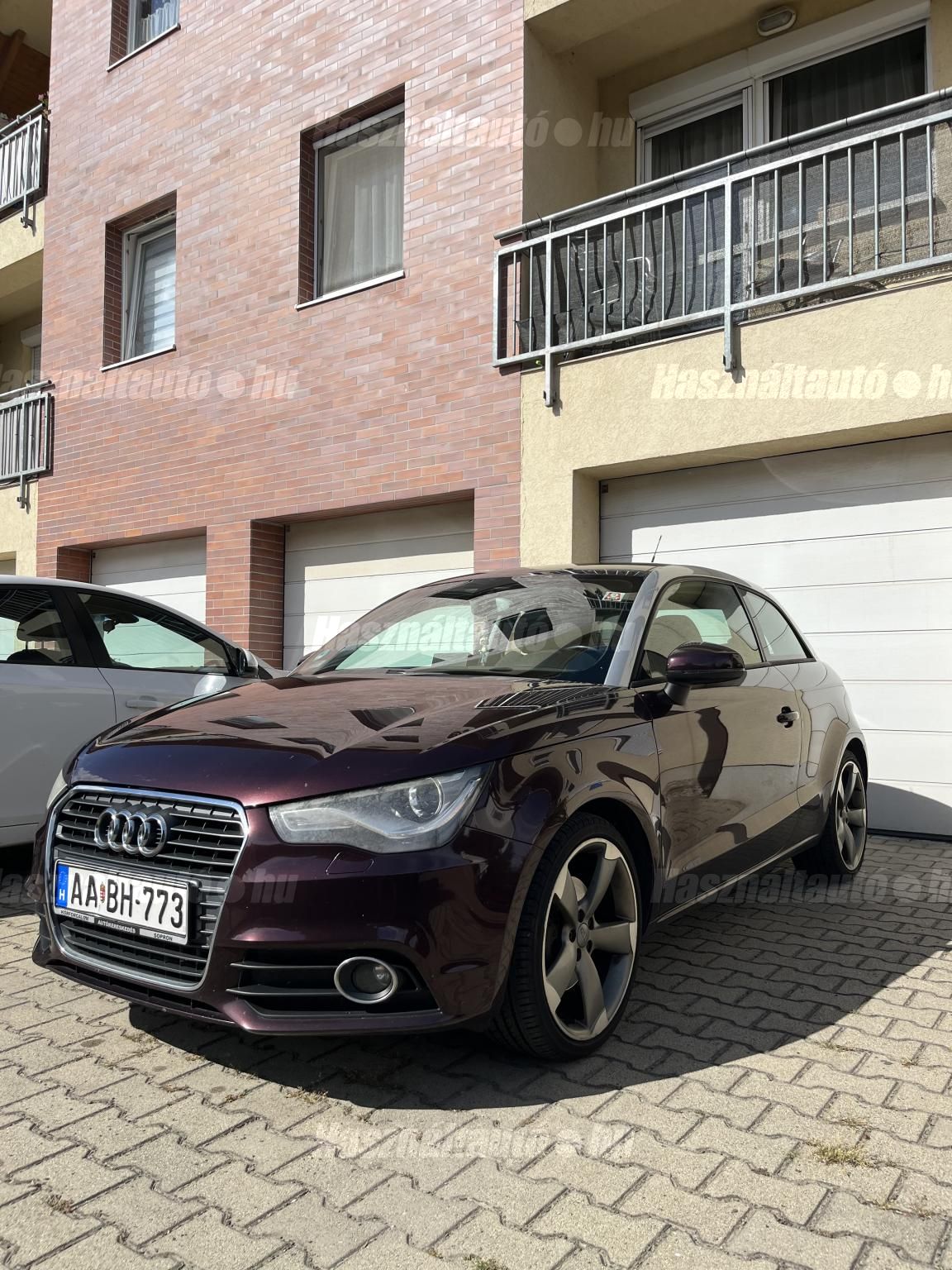 AUDI A1 2011/12 - 1