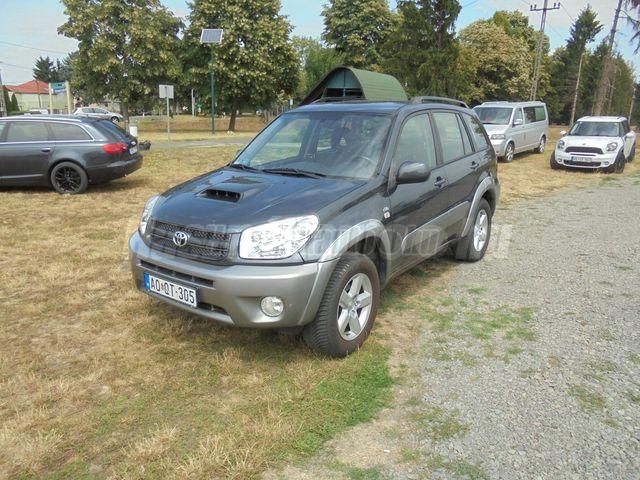 TOYOTA RAV 4 2004/2 - 1