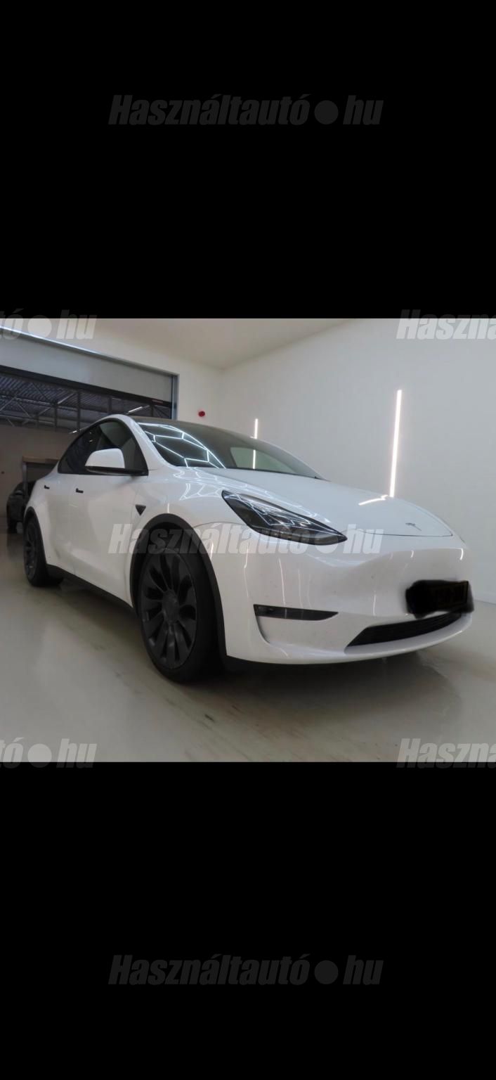 TESLA MODEL Y 2022/12 - 1