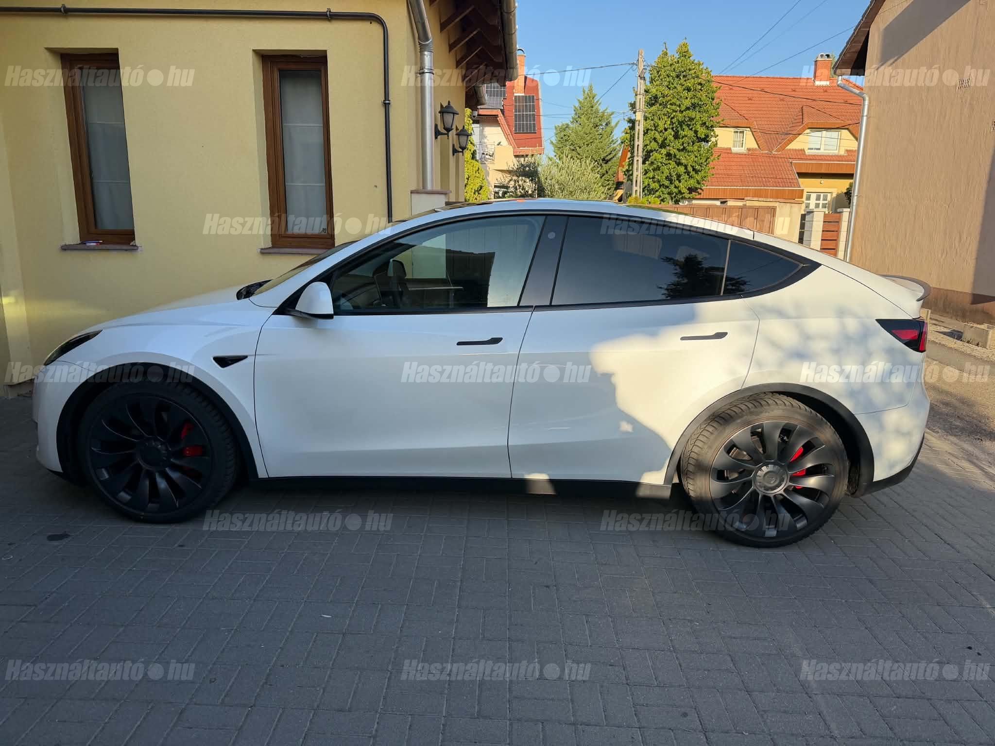 TESLA MODEL Y 2022/12 - 1
