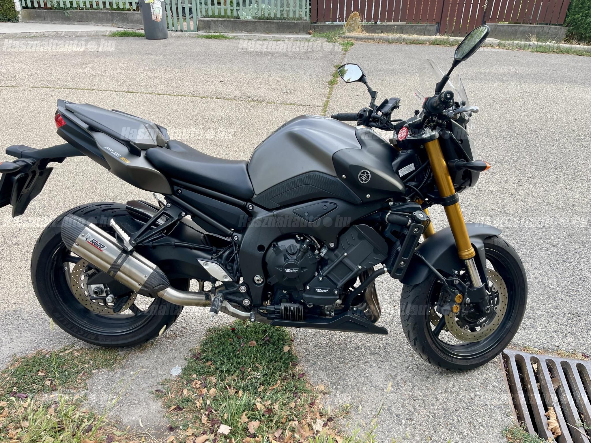 YAMAHA FZ8-N 2015/4 - 1