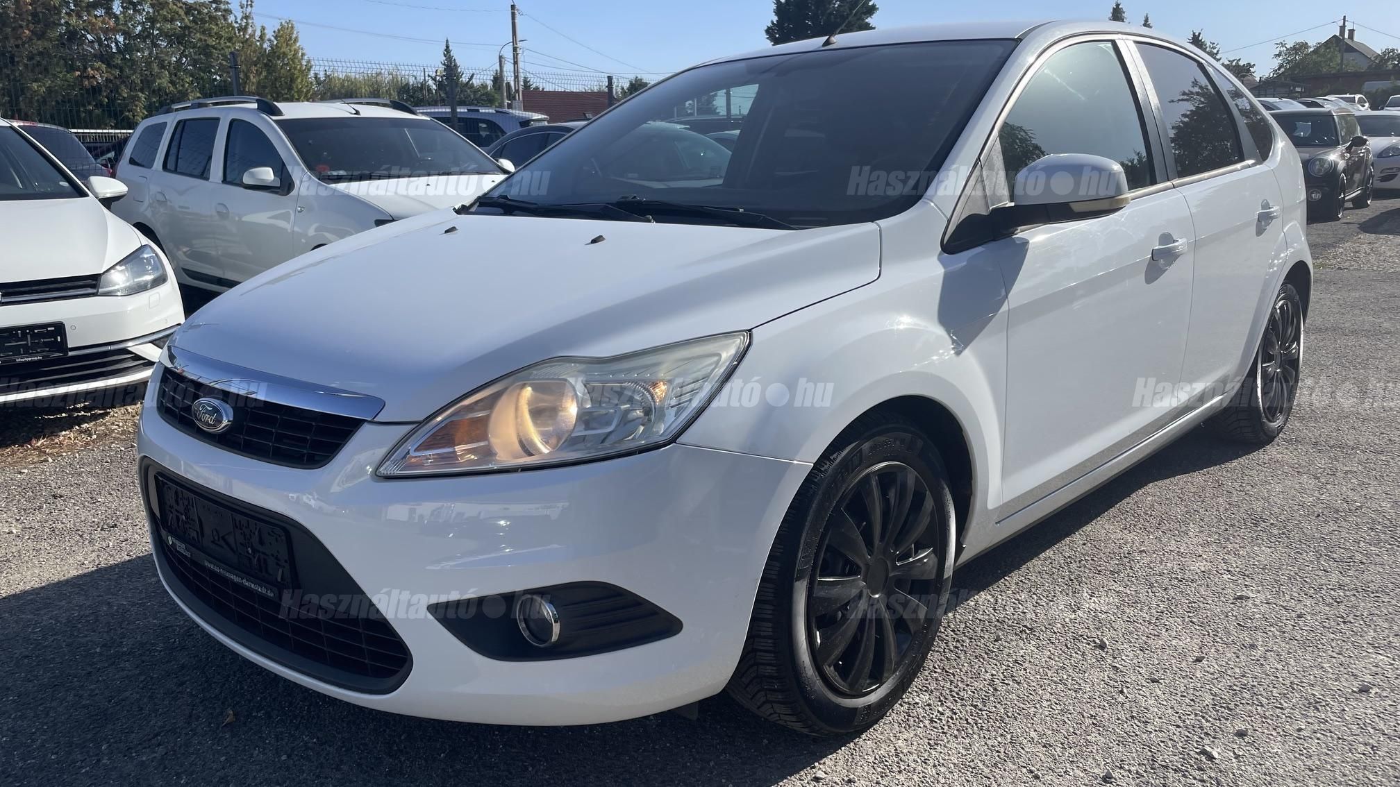FORD FOCUS 2011/6 - 1