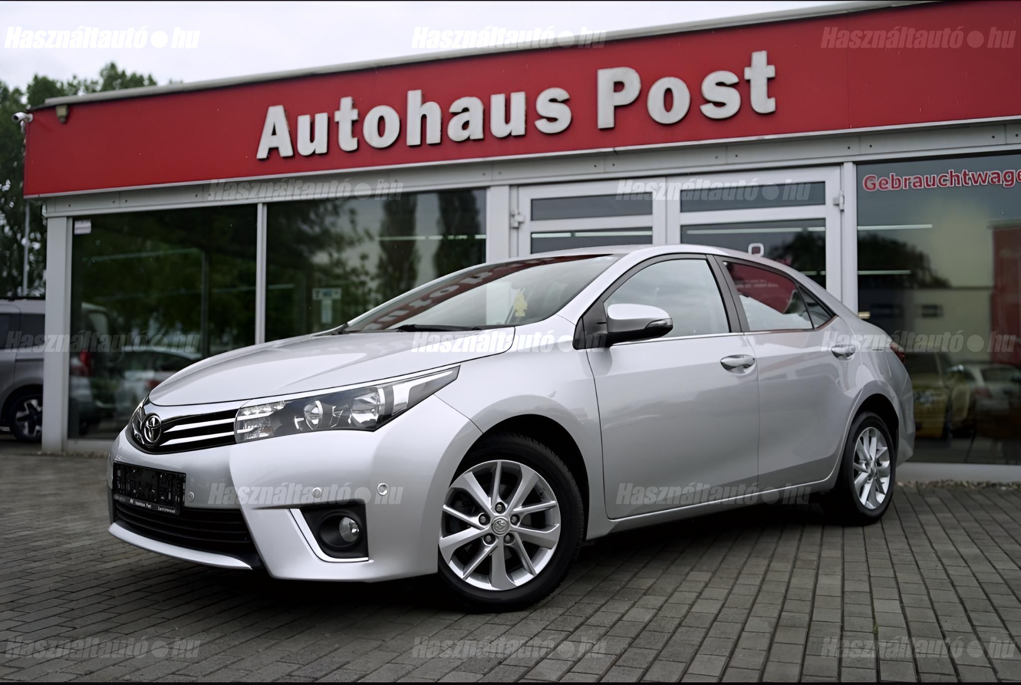 TOYOTA COROLLA 2015/6 - 1