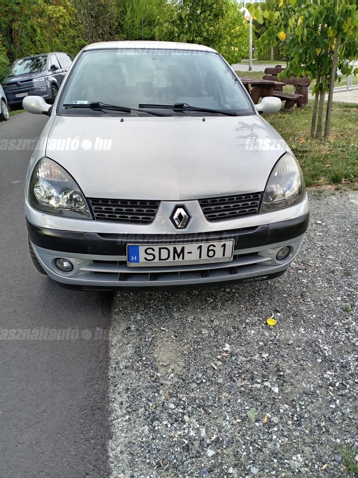 RENAULT CLIO 2001/3 - 1