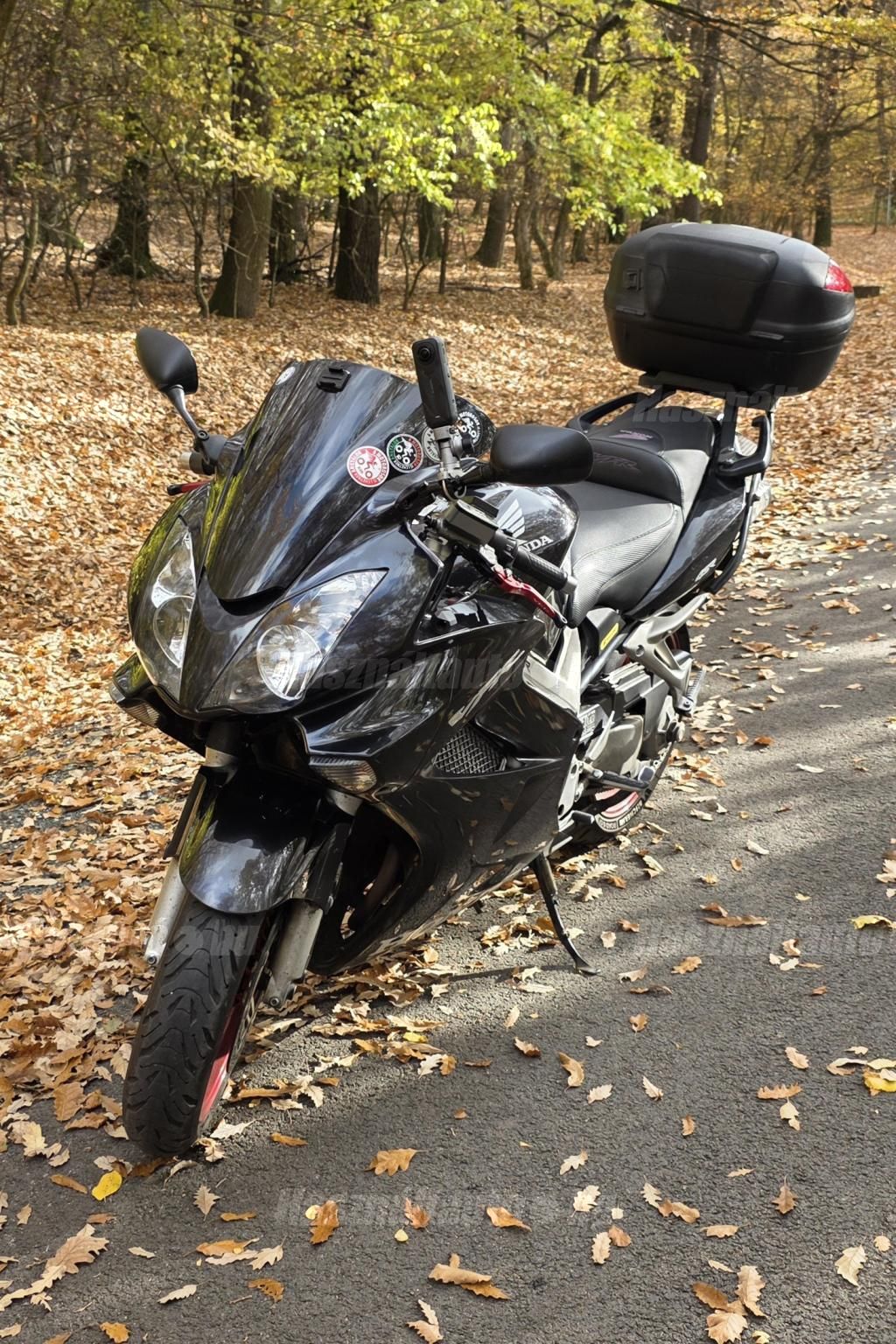 HONDA VFR 800 2008/4 - 1