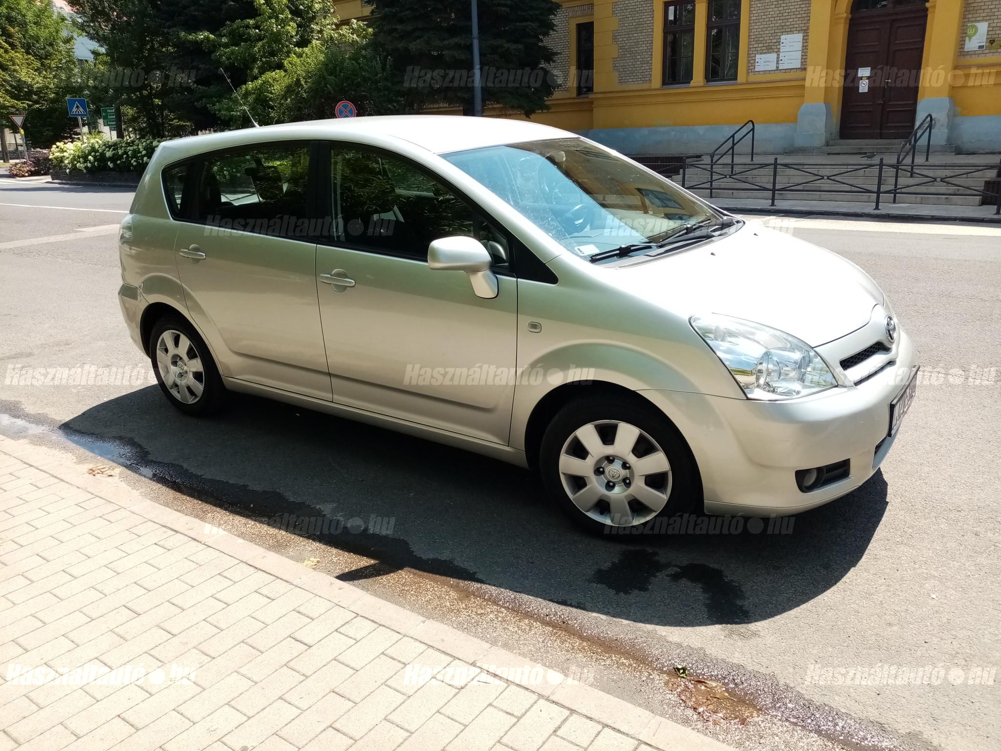TOYOTA COROLLA VERSO 2005/11 - 1