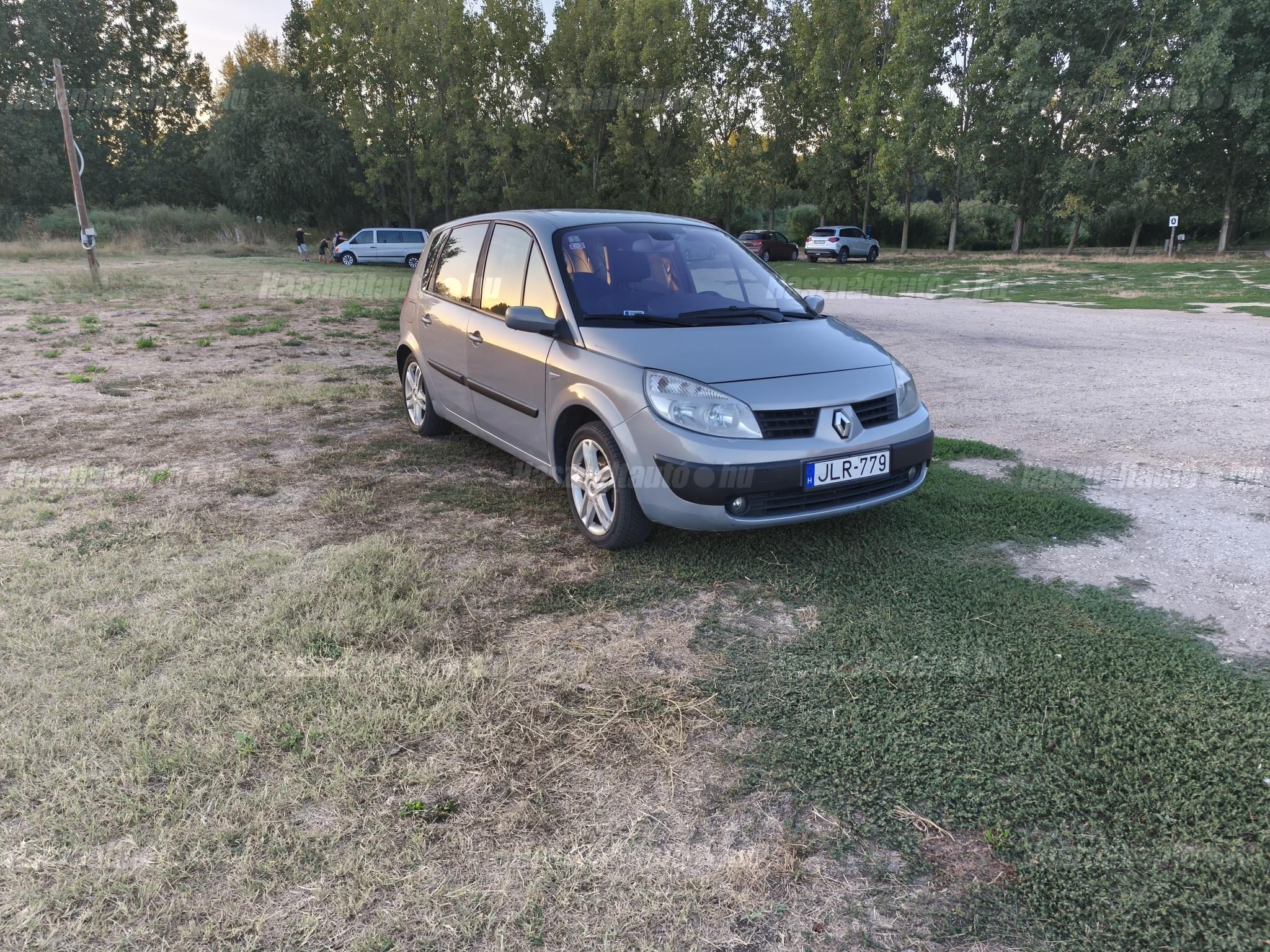RENAULT SCENIC 2004 - 1