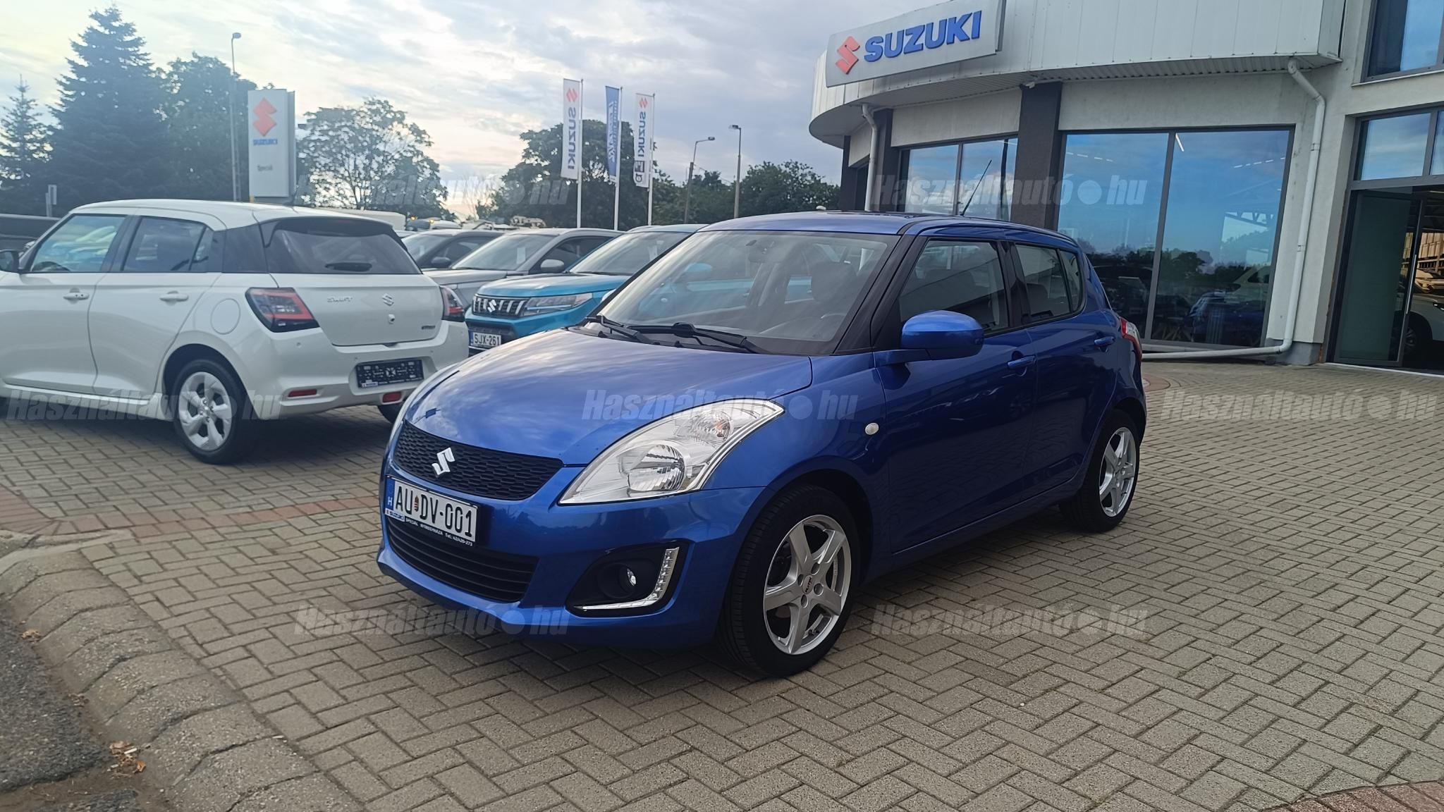 SUZUKI SWIFT 2015/10 - 1