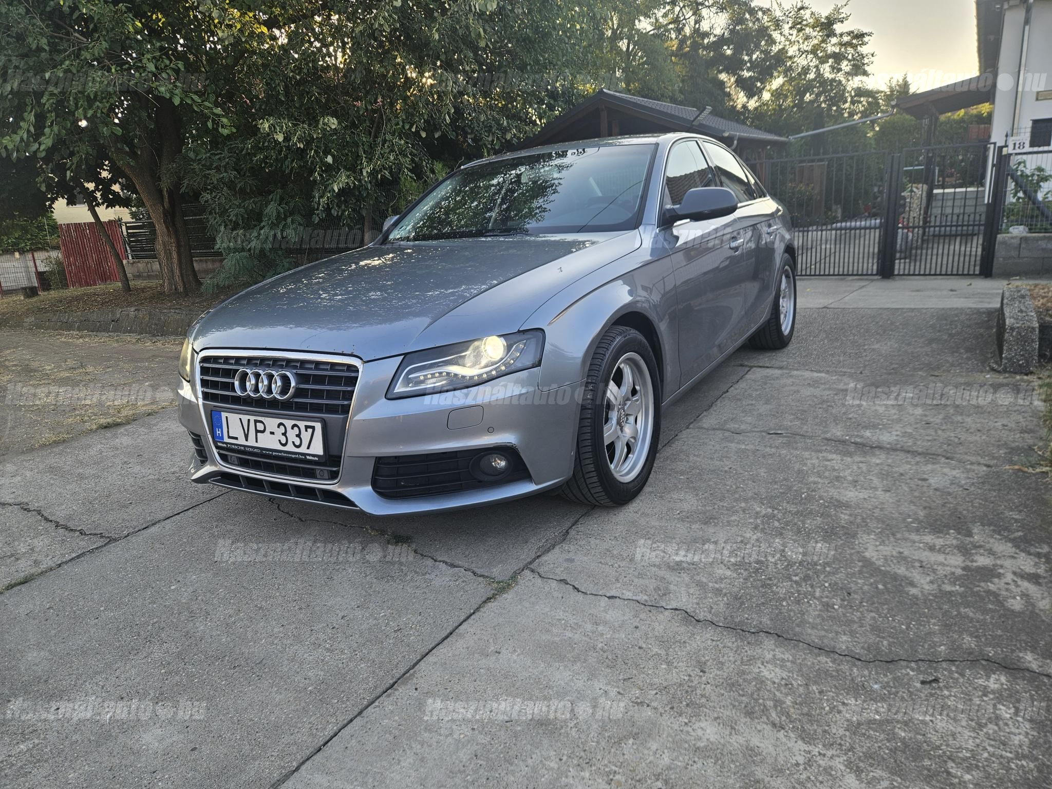 AUDI A4 2011/12 - 1
