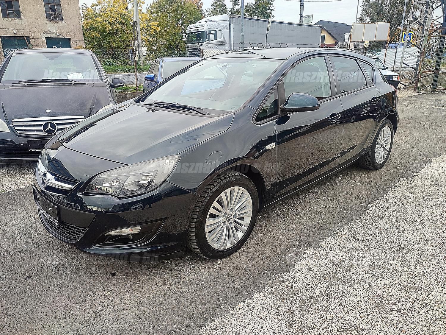 OPEL ASTRA J 2015/2 - 1