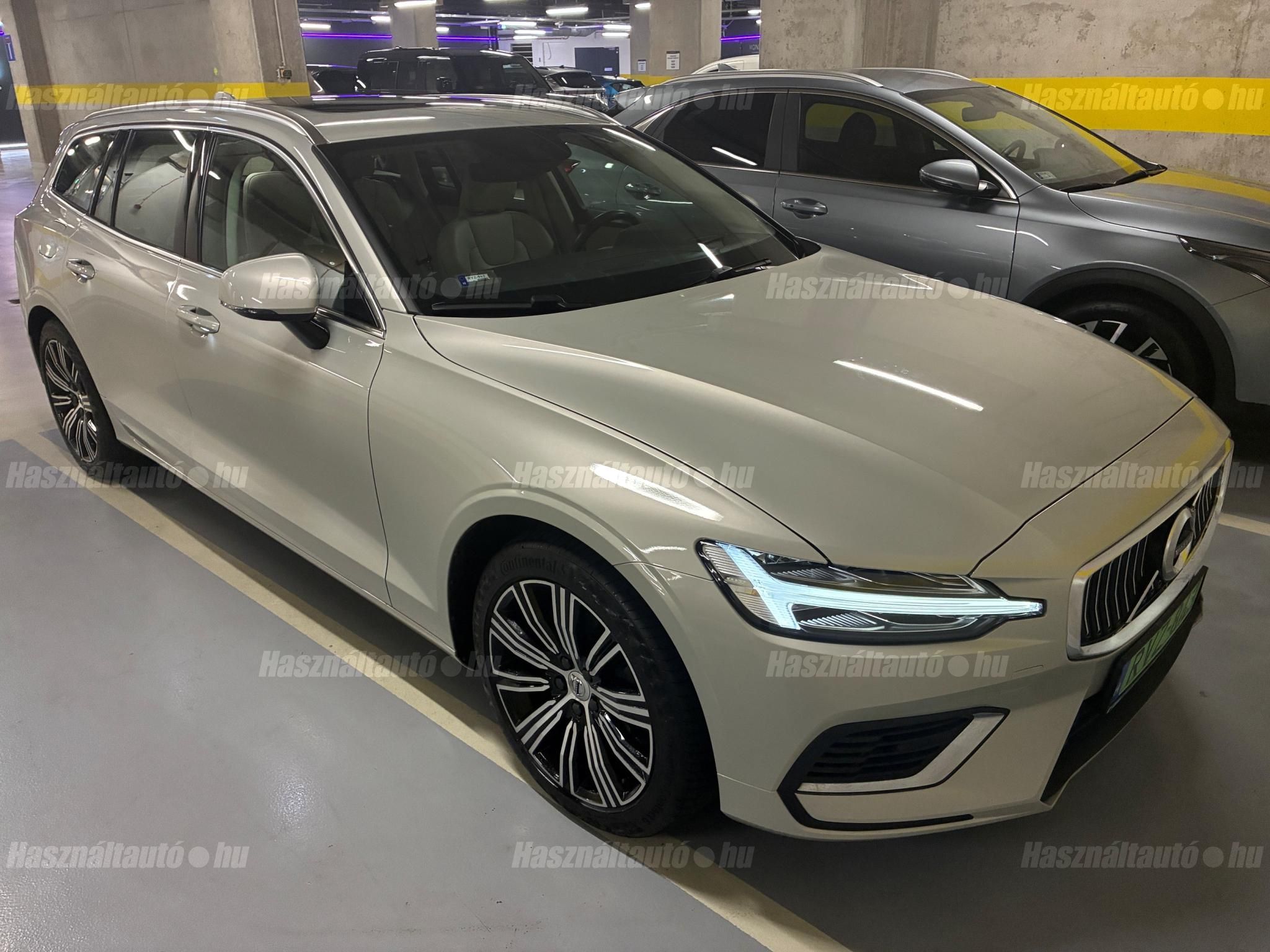 VOLVO V60 2019/11 - 1