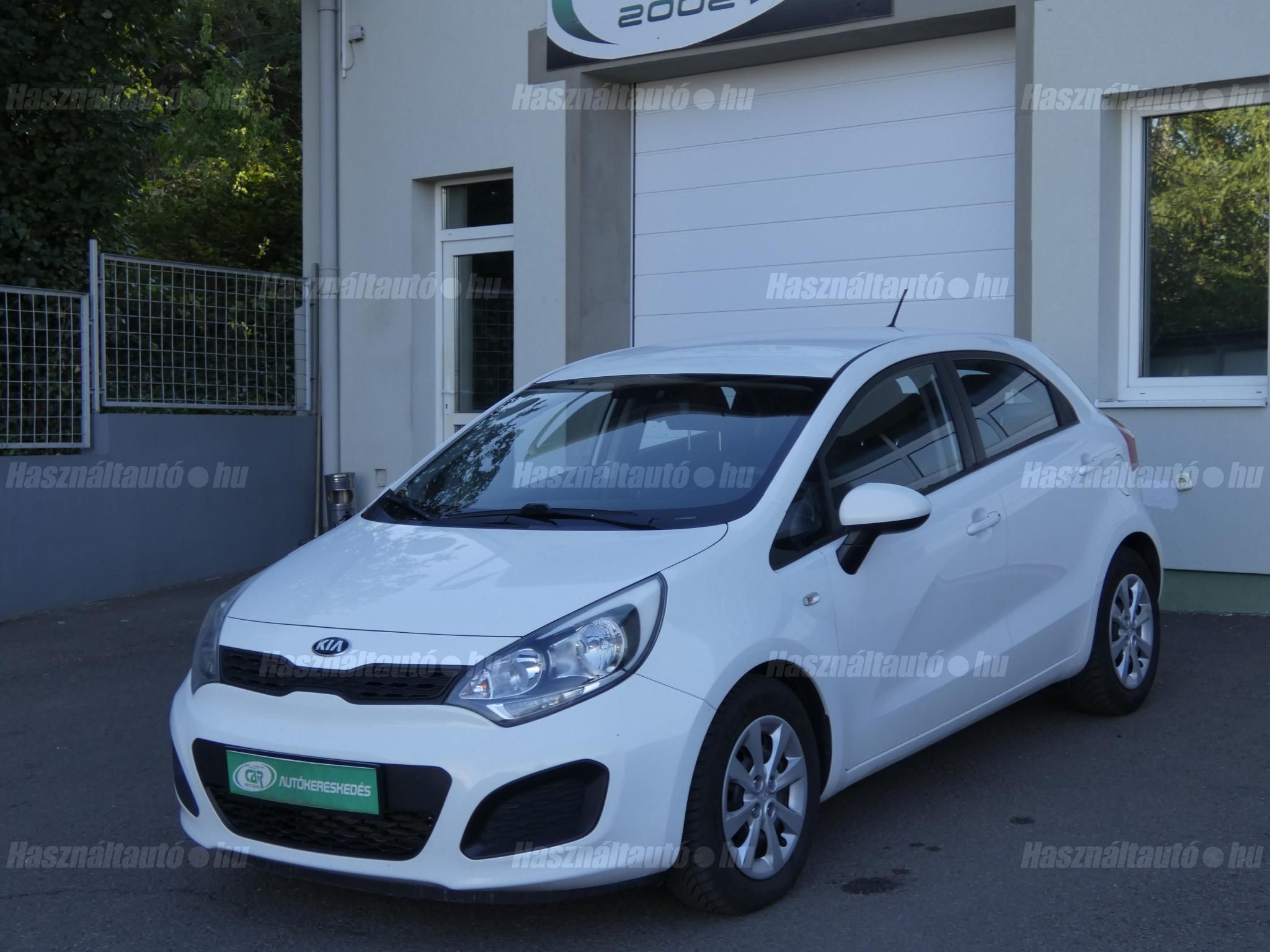 KIA RIO 2013/6 - 1