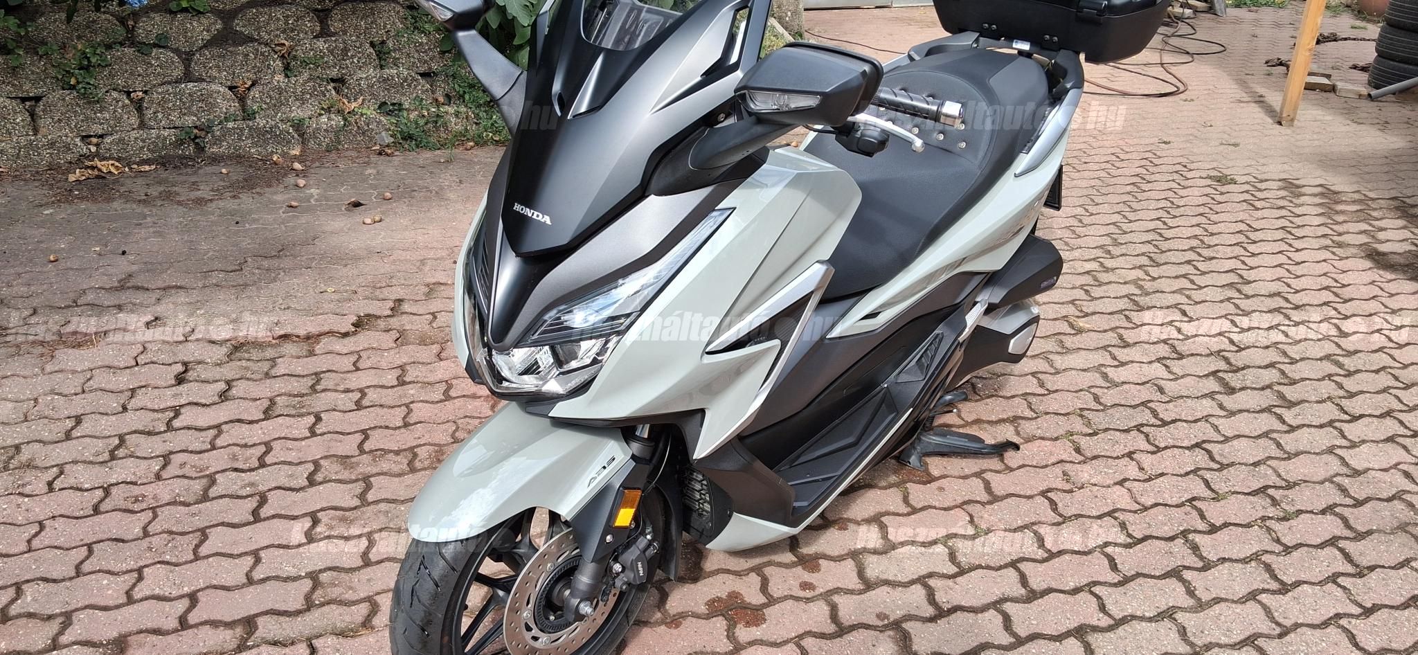 HONDA FORZA 350 2022/1 - 1