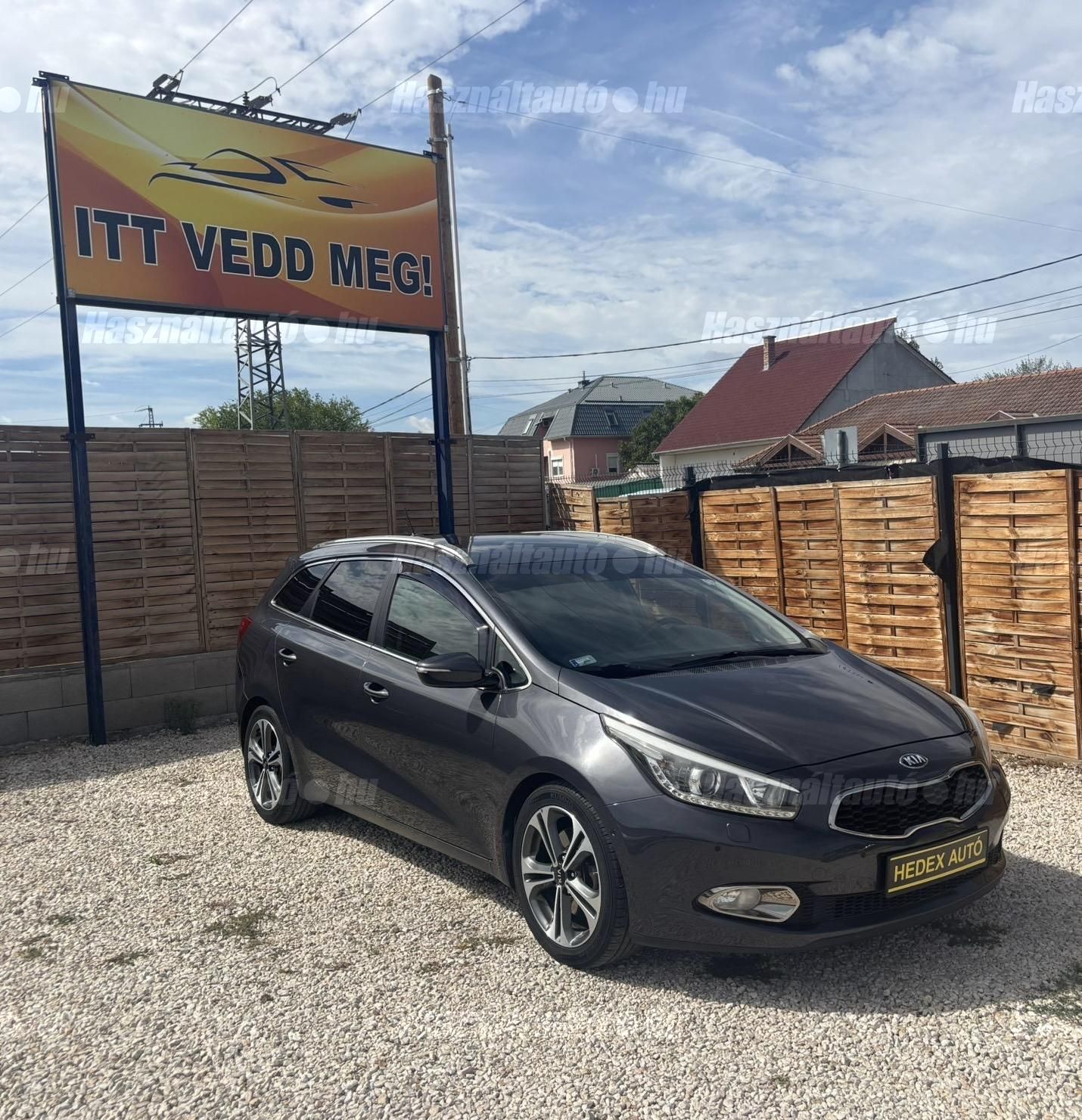 KIA CEE'D 2014/12 - 1