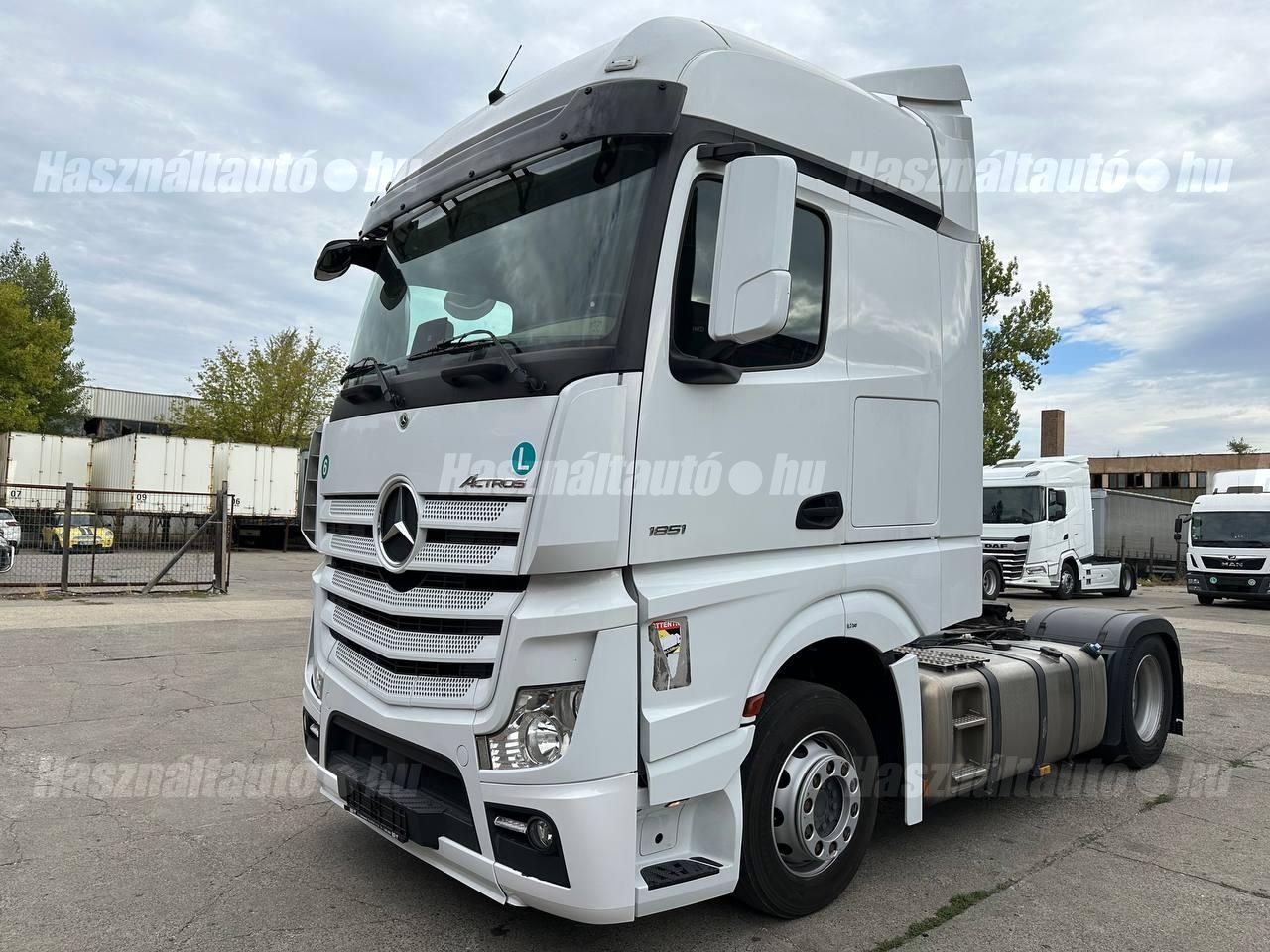 MERCEDES-BENZ 2022 - 1