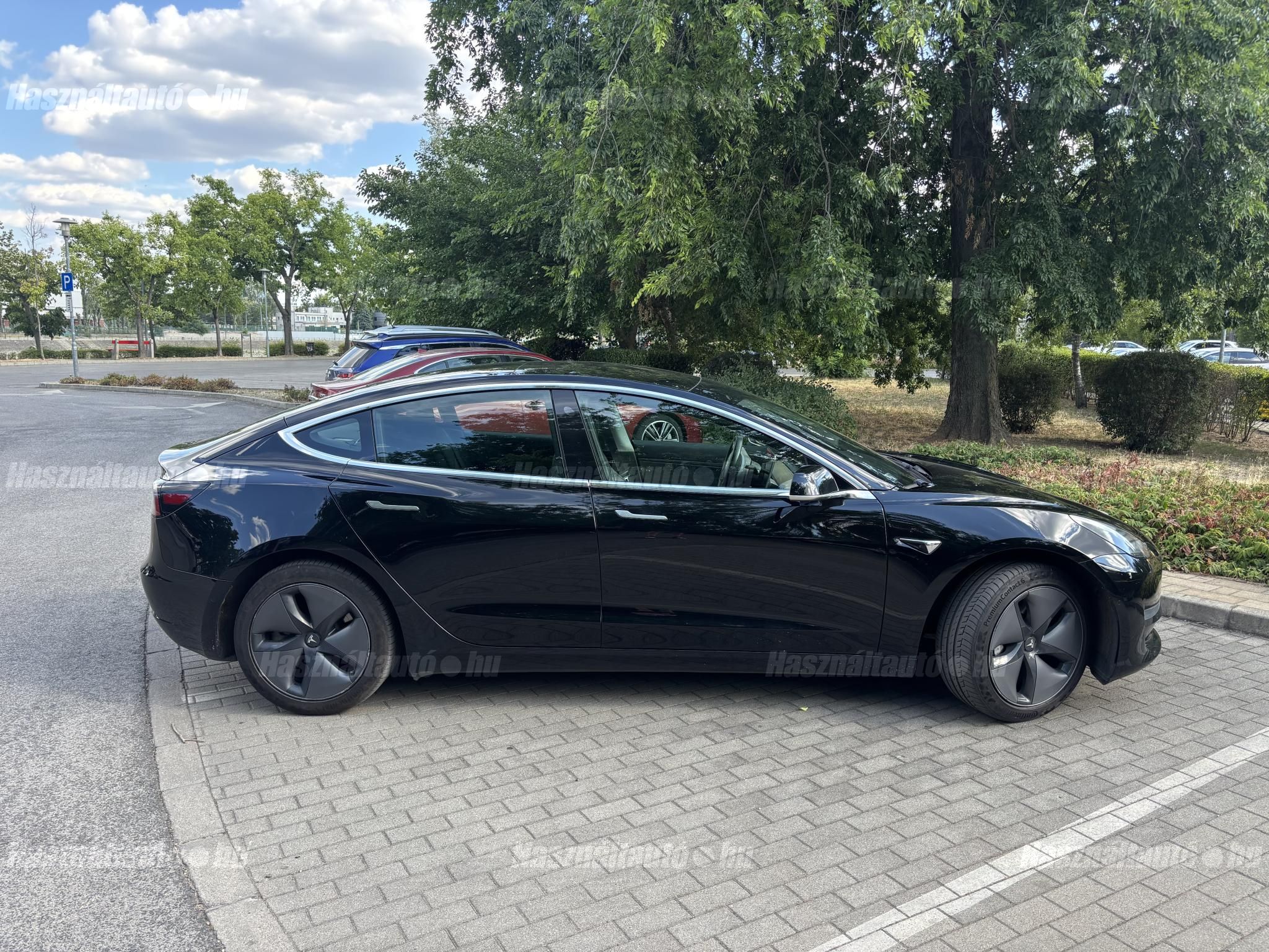 TESLA MODEL 3 2019/8 - 1