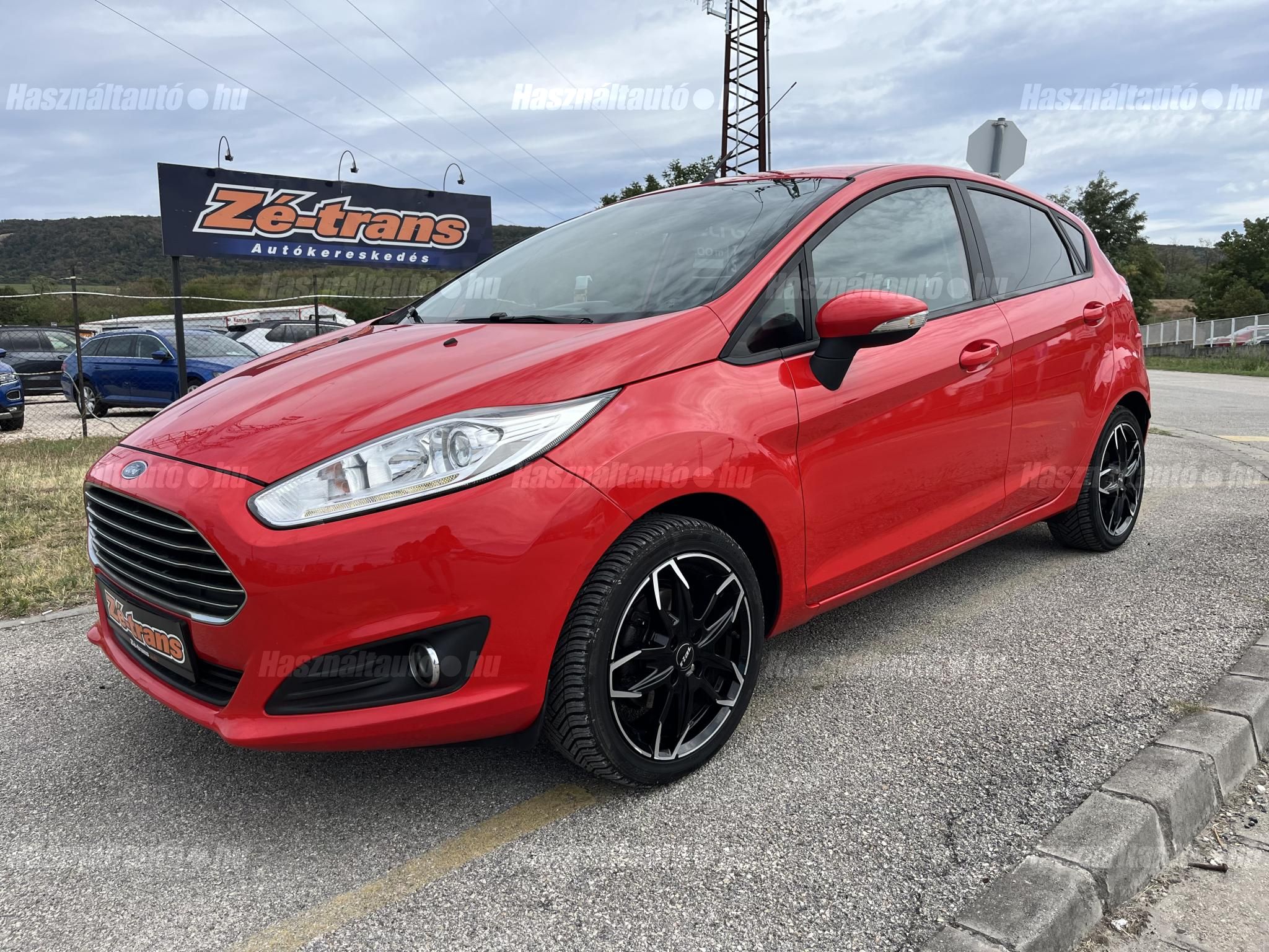 FORD FIESTA 2015/12 - 1