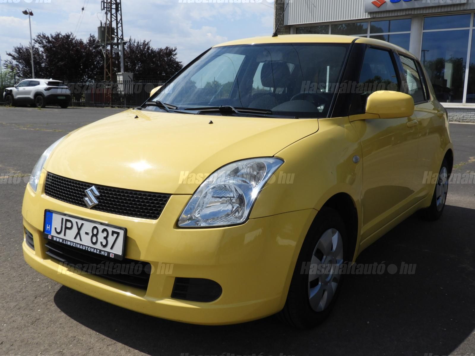 SUZUKI SWIFT 2005/8 - 1