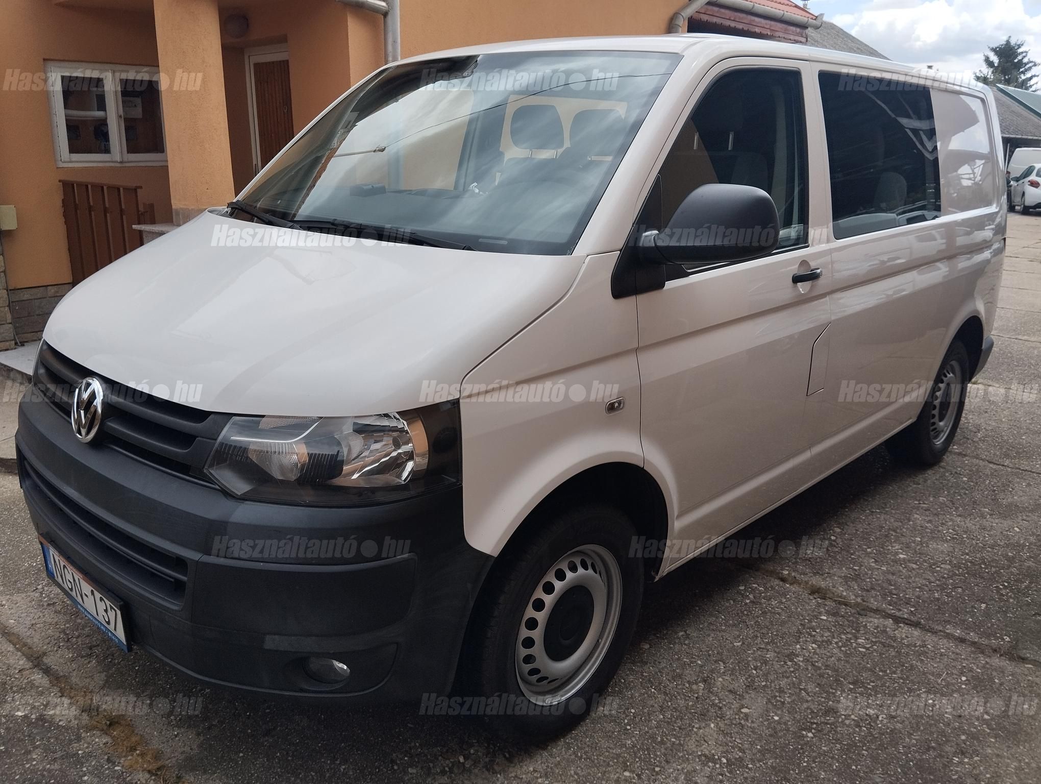VOLKSWAGEN TRANSPORTER T5 2015/9 - 1