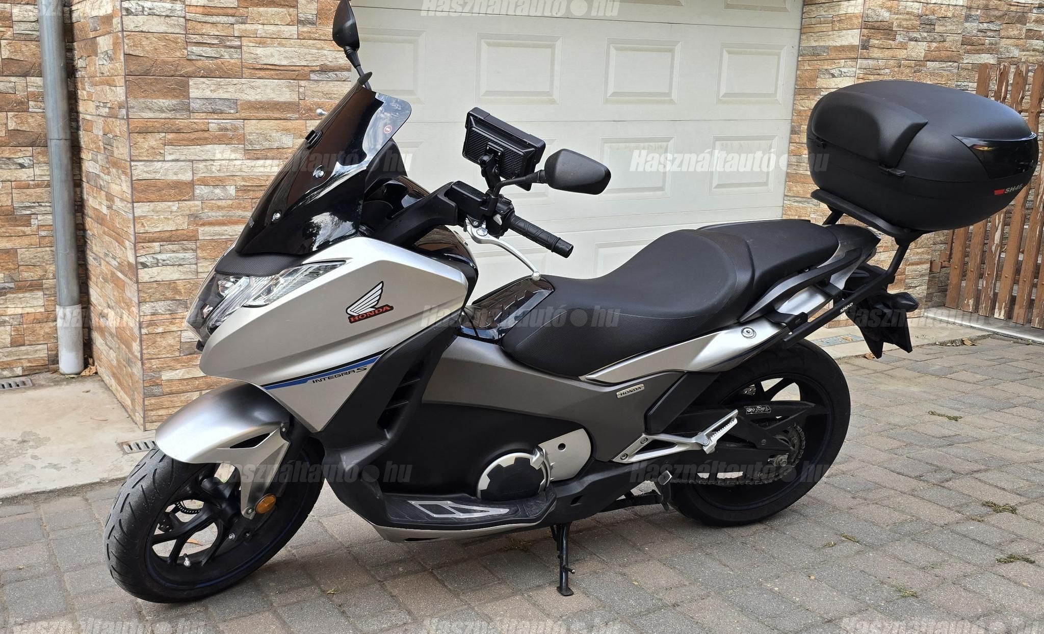 HONDA NC 750 D 2017/9 - 1