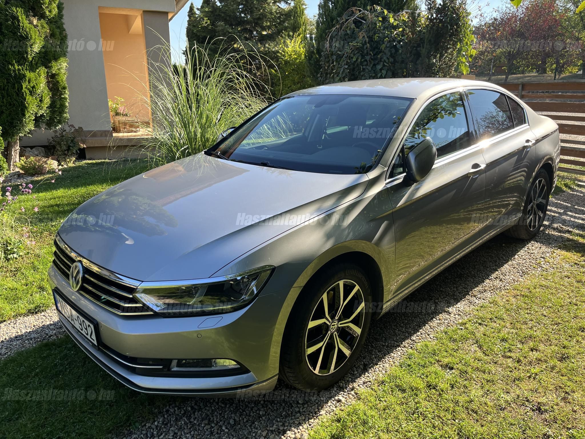 VOLKSWAGEN PASSAT VIII 2016/5 - 1