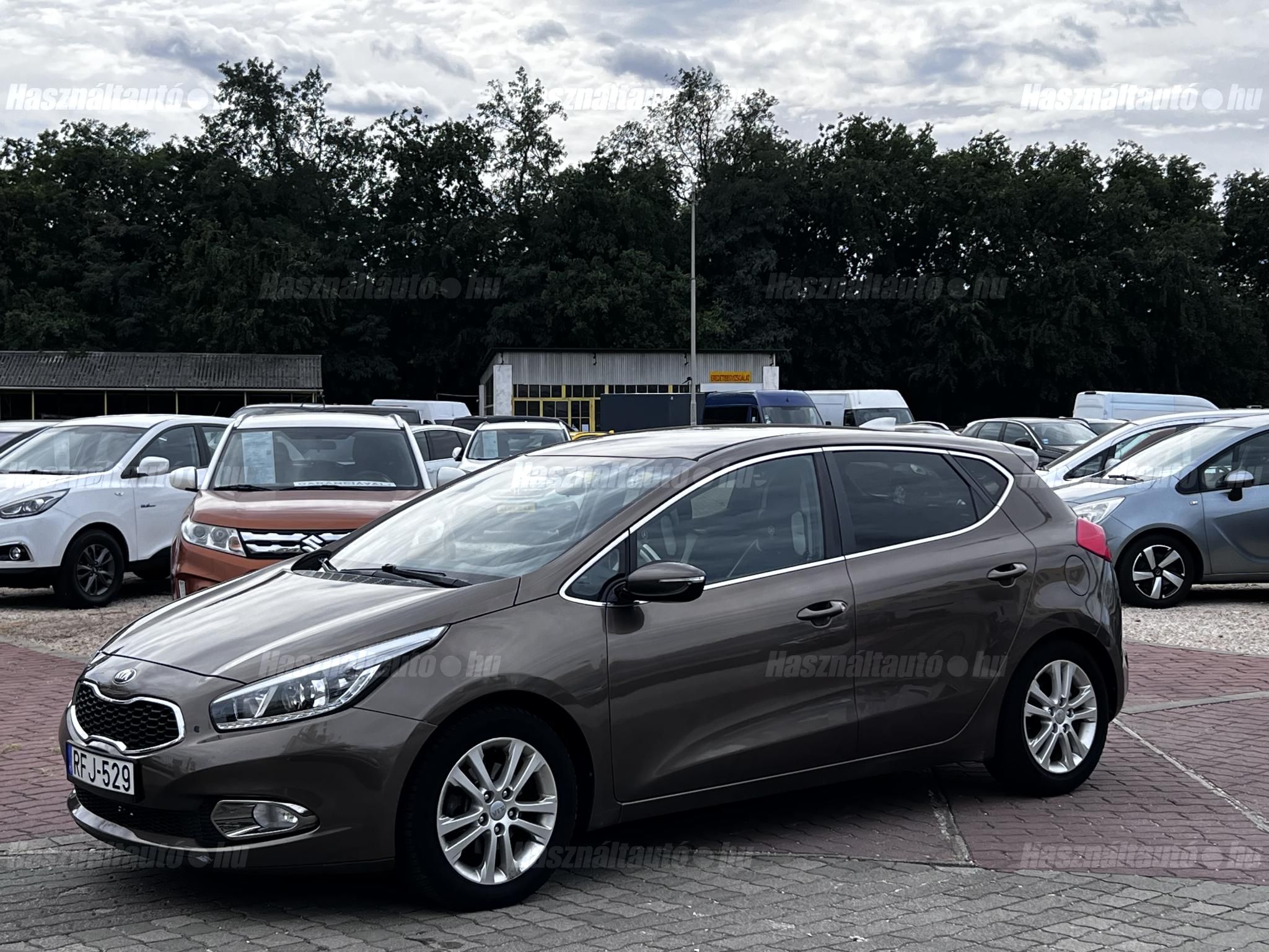 KIA CEE'D 2013/1 - 1