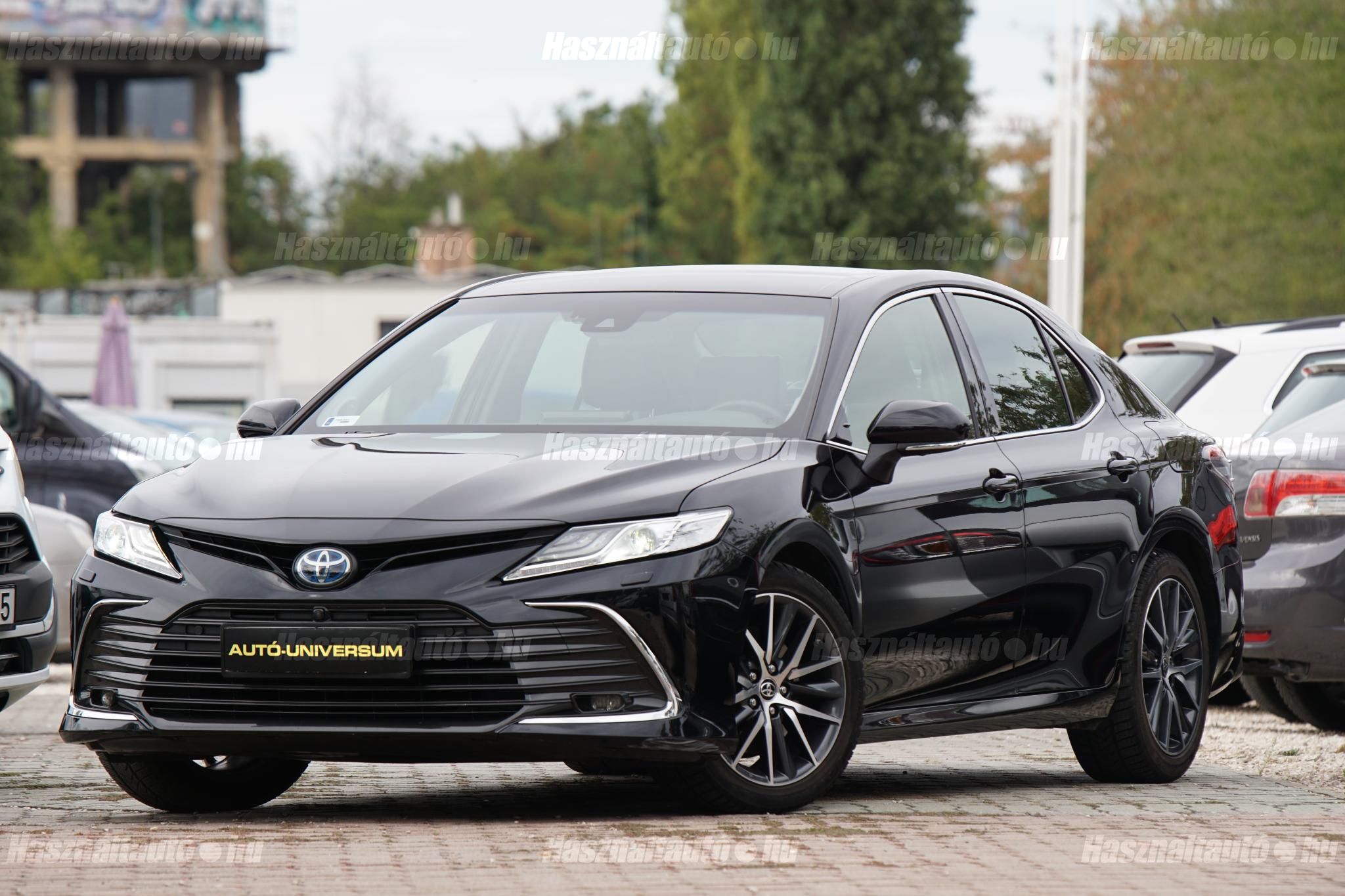 TOYOTA CAMRY 2021/12 - 1