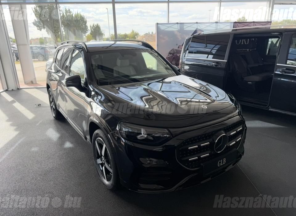 MERCEDES-BENZ GLB 200 2026 - 1
