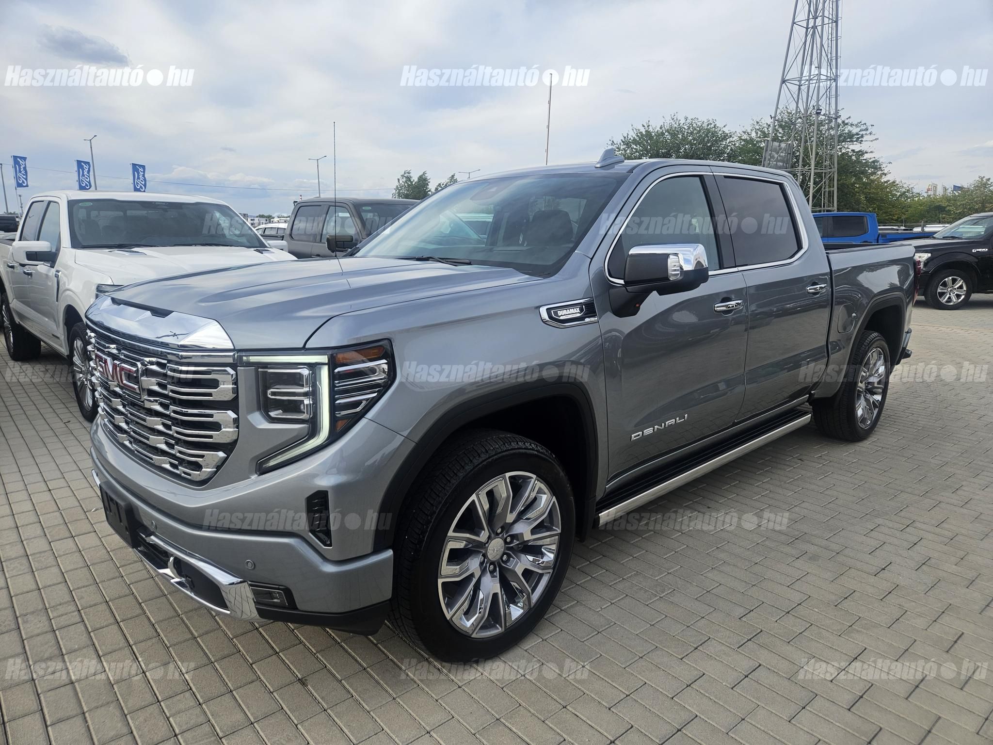 GMC SIERRA 2026/5 - 1