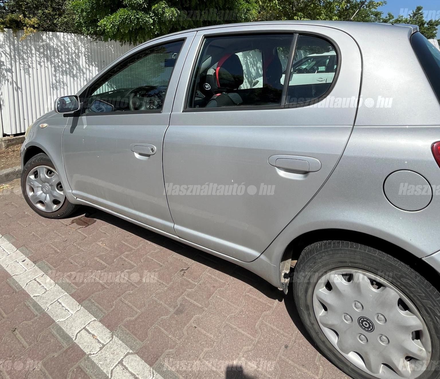 TOYOTA YARIS 2004/6 - 1