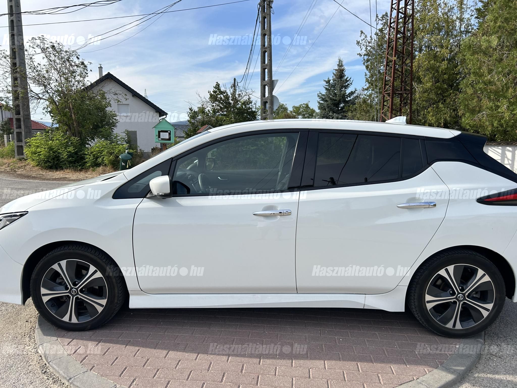 NISSAN LEAF 2021/12 - 1